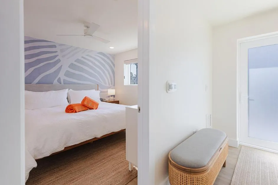 Bedroom, Bed in Skipjack Resort & Marina