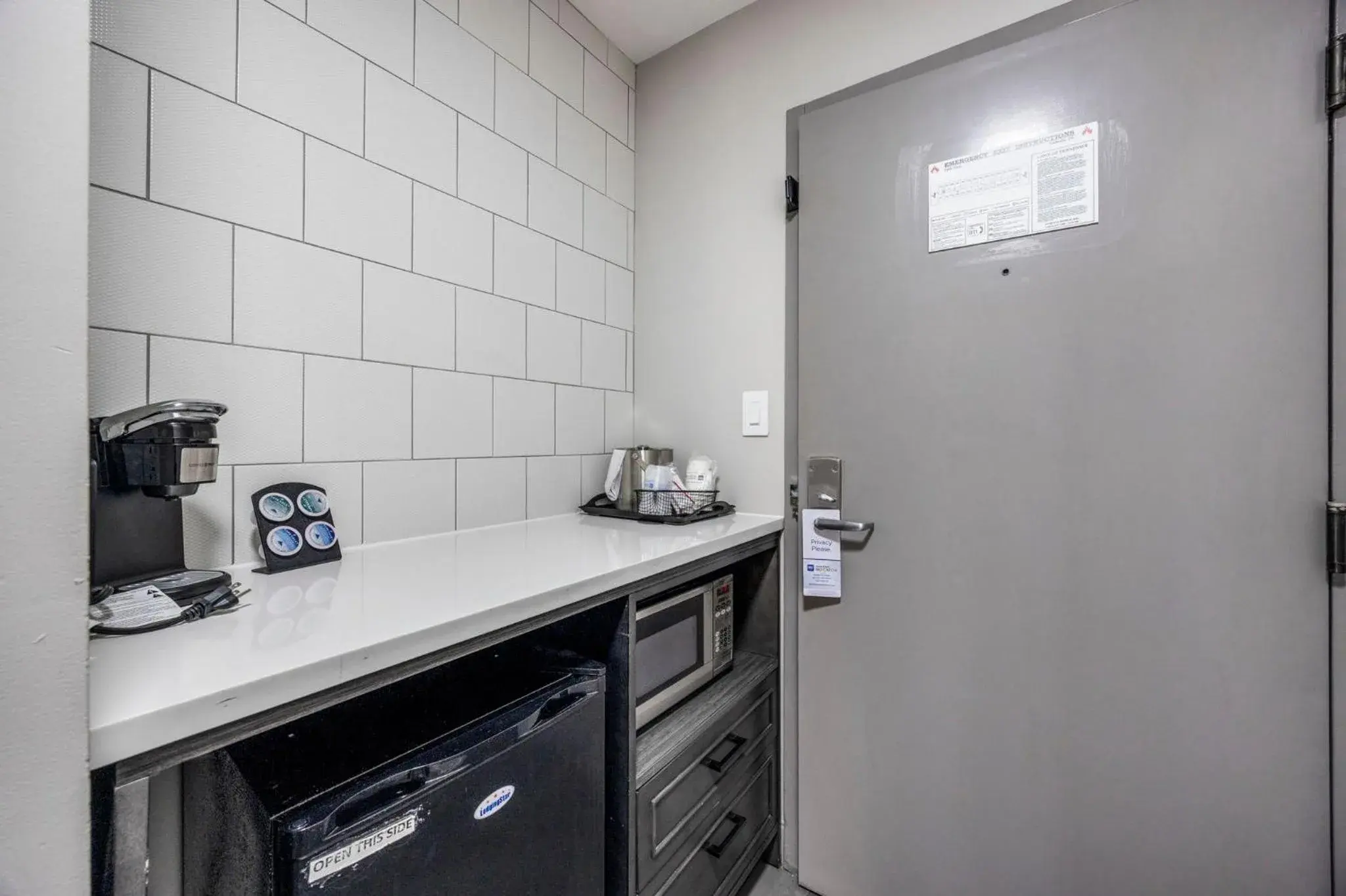 Property building in Best Western Downtown PLUS Music Row Property building in Best Western Downtown PLUS Music Row