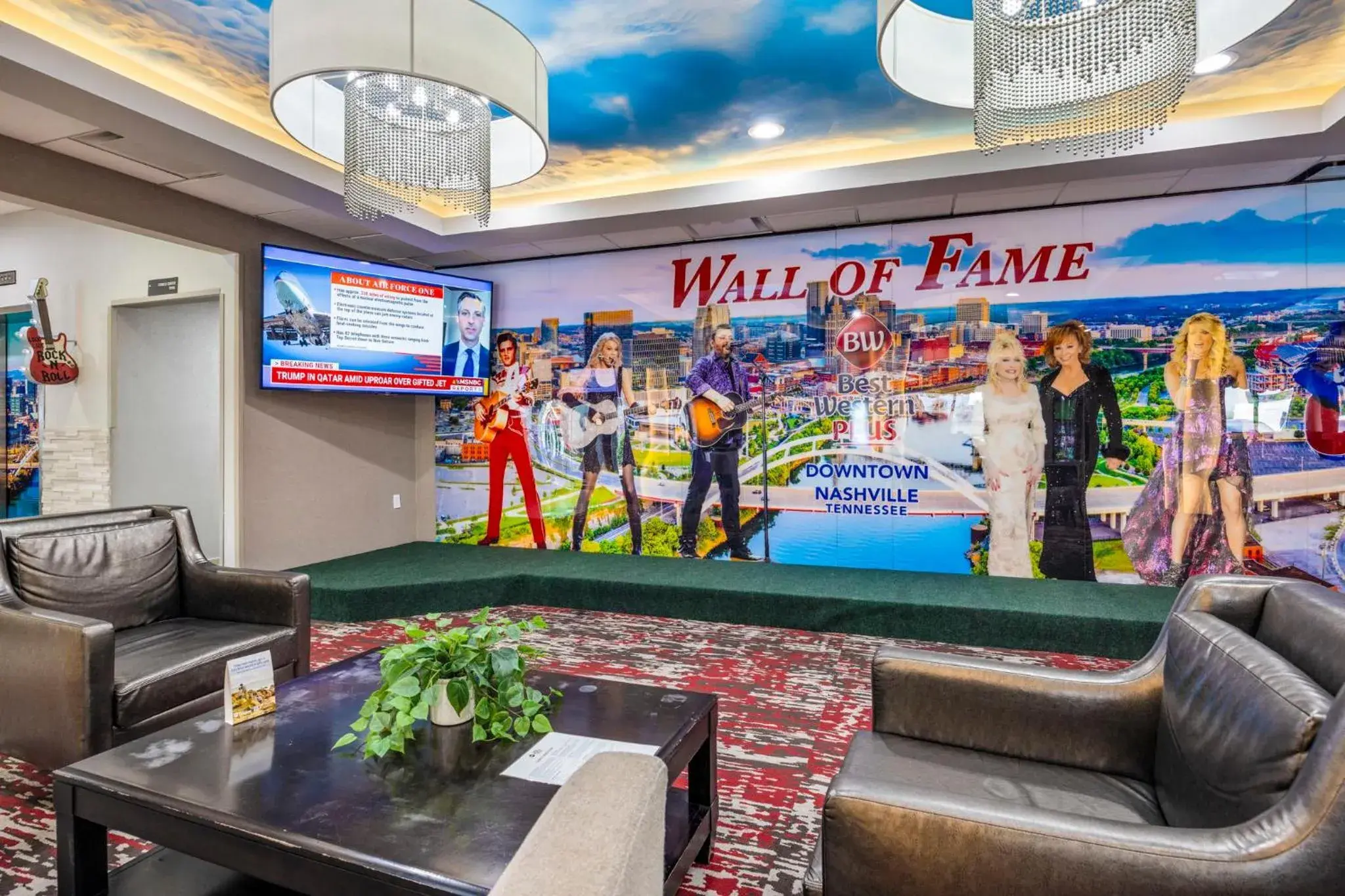 Property building in Best Western Downtown PLUS Music Row Property building in Best Western Downtown PLUS Music Row
