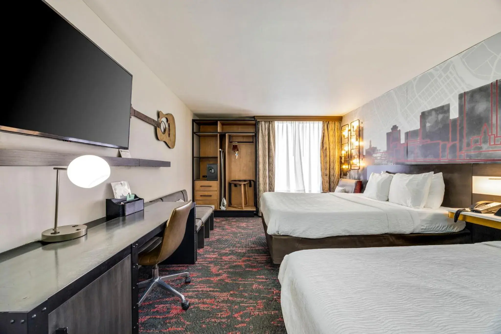 Property building, Bed in Best Western Downtown PLUS Music Row Property building, Bed in Best Western Downtown PLUS Music Row