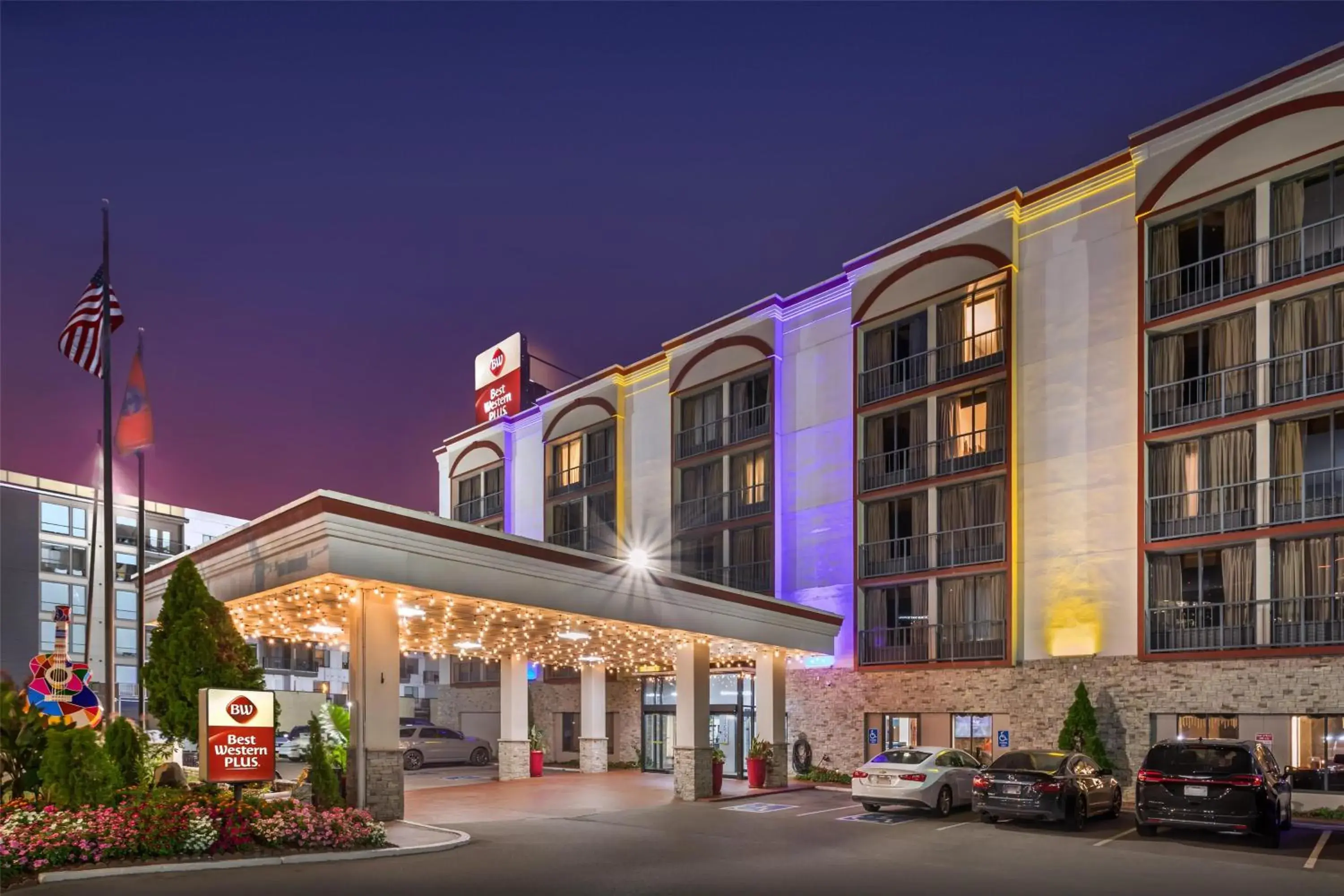 Property building in Best Western Downtown PLUS Music Row Property building in Best Western Downtown PLUS Music Row
