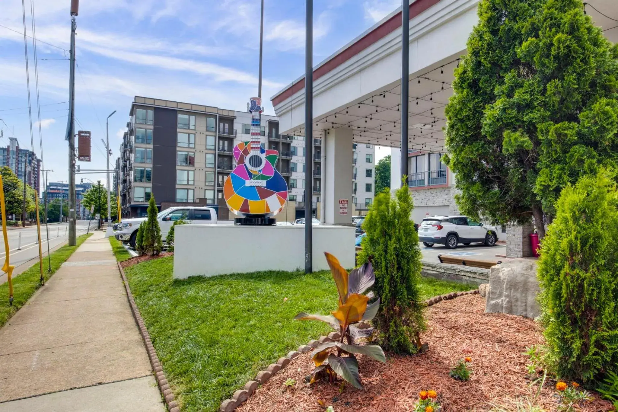 Property building in Best Western Downtown PLUS Music Row Property building in Best Western Downtown PLUS Music Row