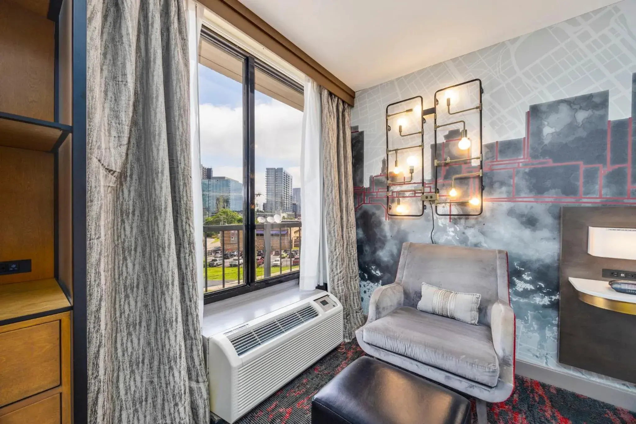 Property building in Best Western Downtown PLUS Music Row Property building in Best Western Downtown PLUS Music Row