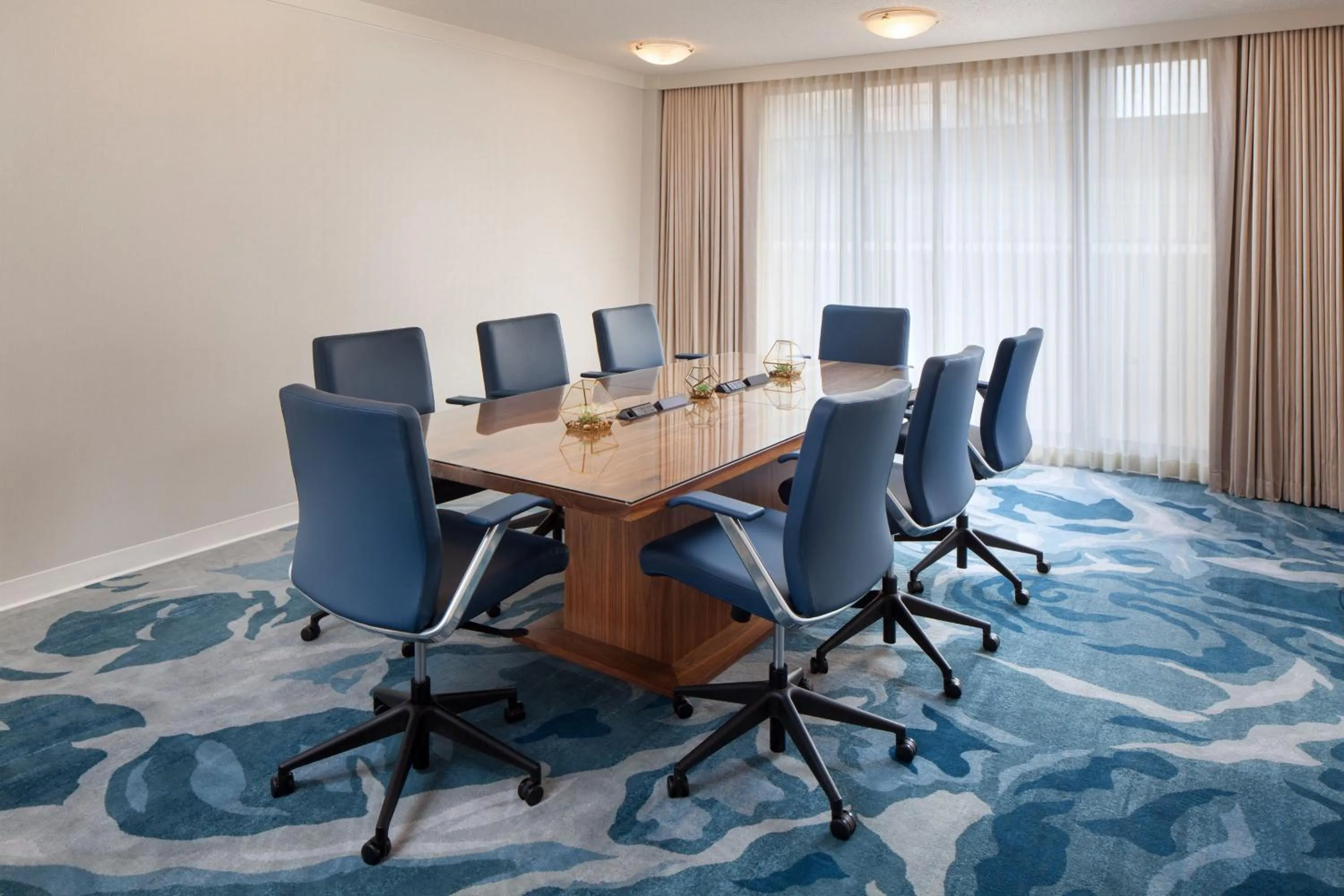 Meeting/conference room in The Westin Oaks Houston at the Galleria