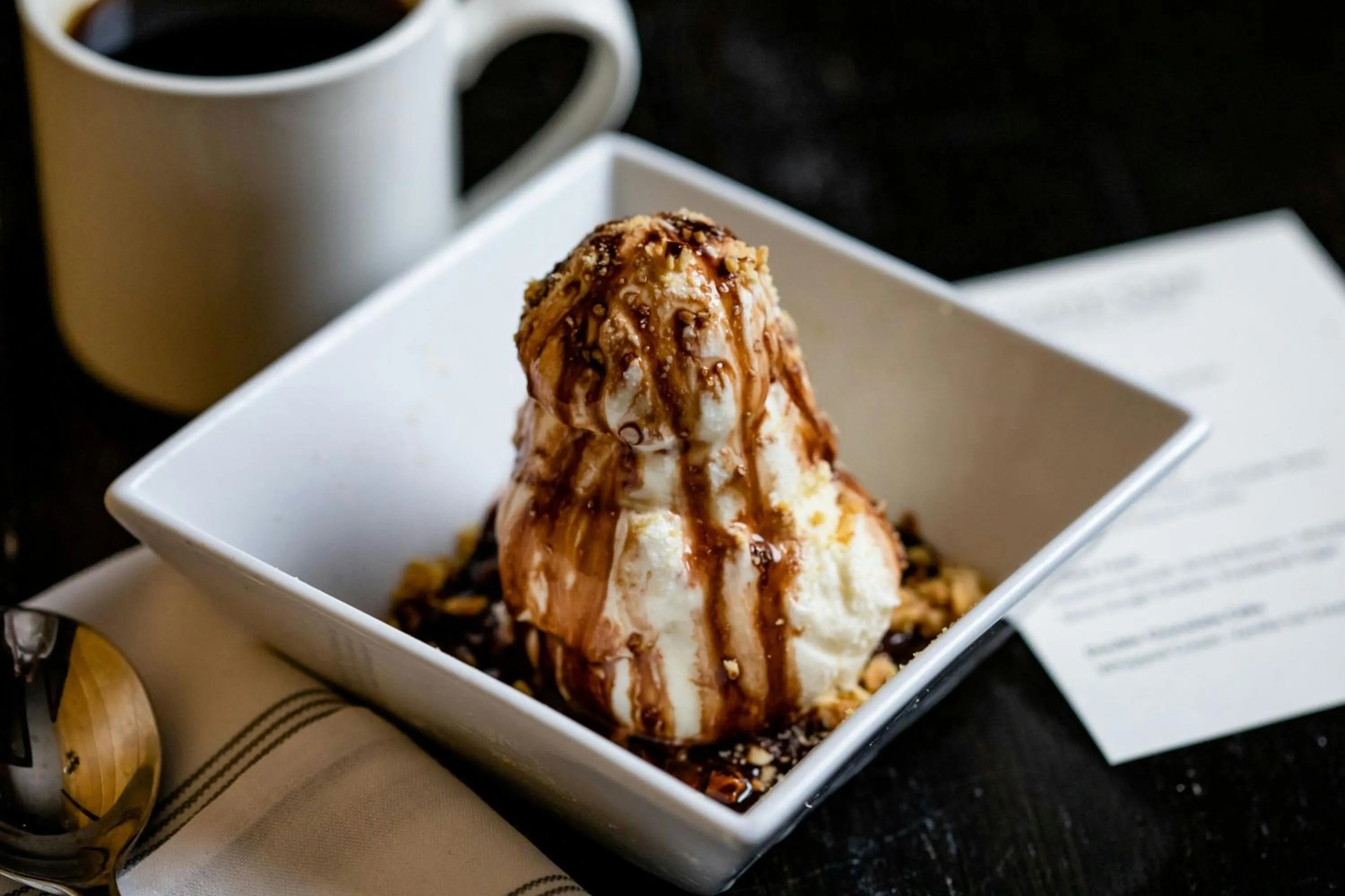 Restaurant/places to eat in The Westin Oaks Houston at the Galleria