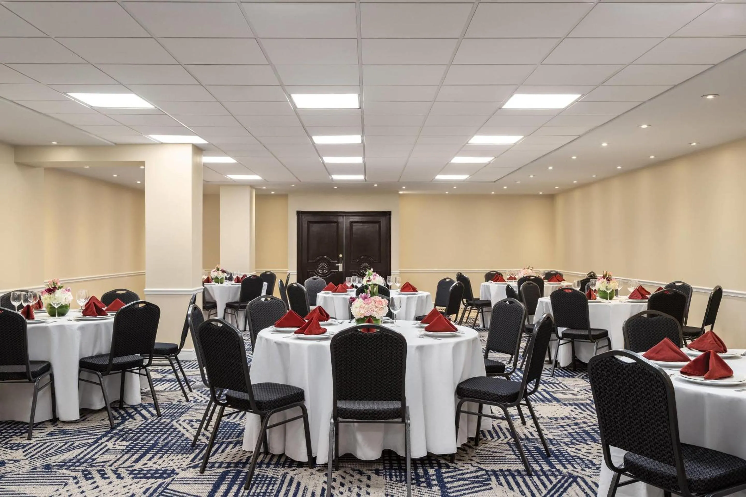 Meeting/conference room in Radisson Resort Miami Beach