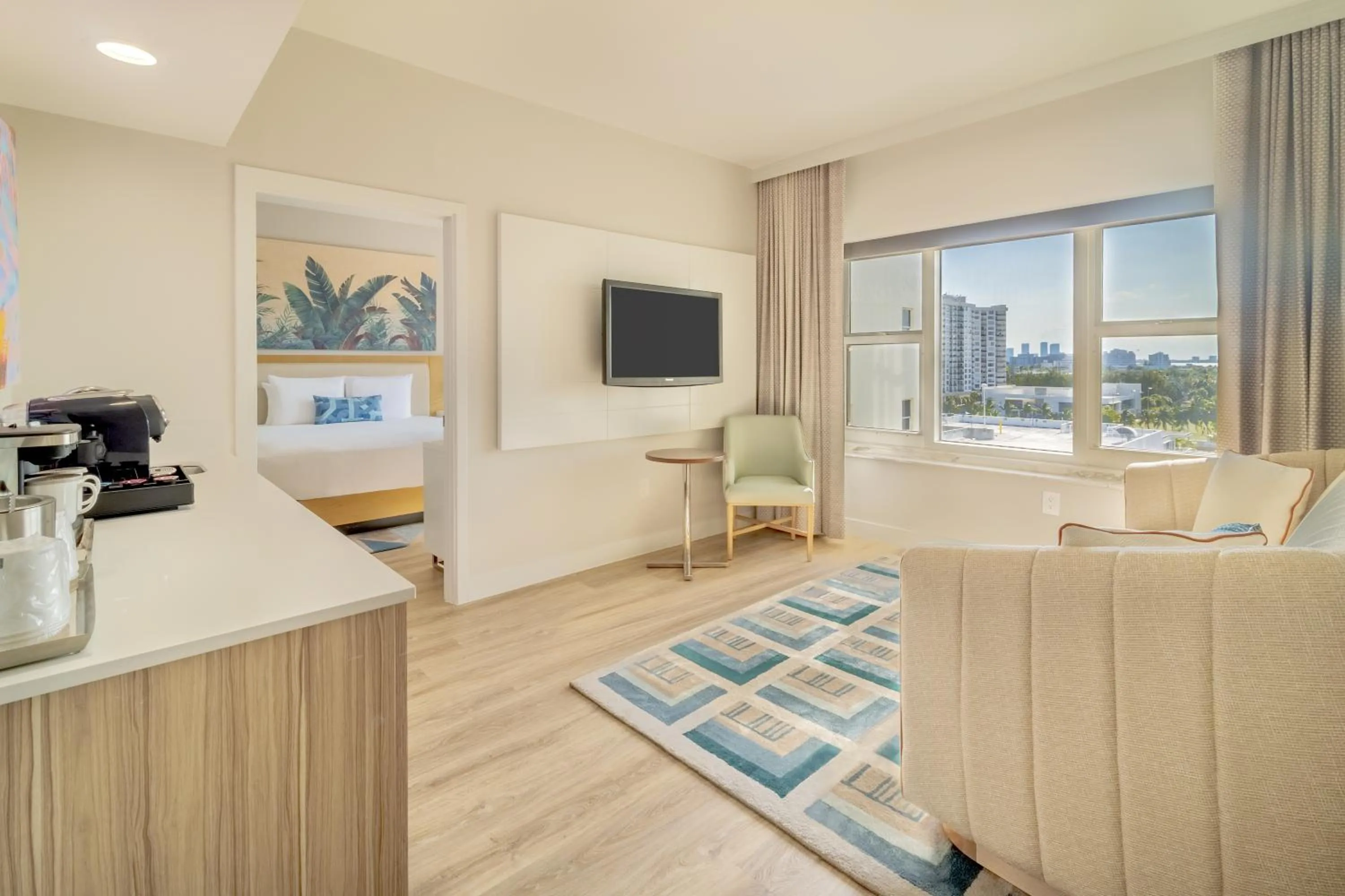 Living room in Radisson Resort Miami Beach