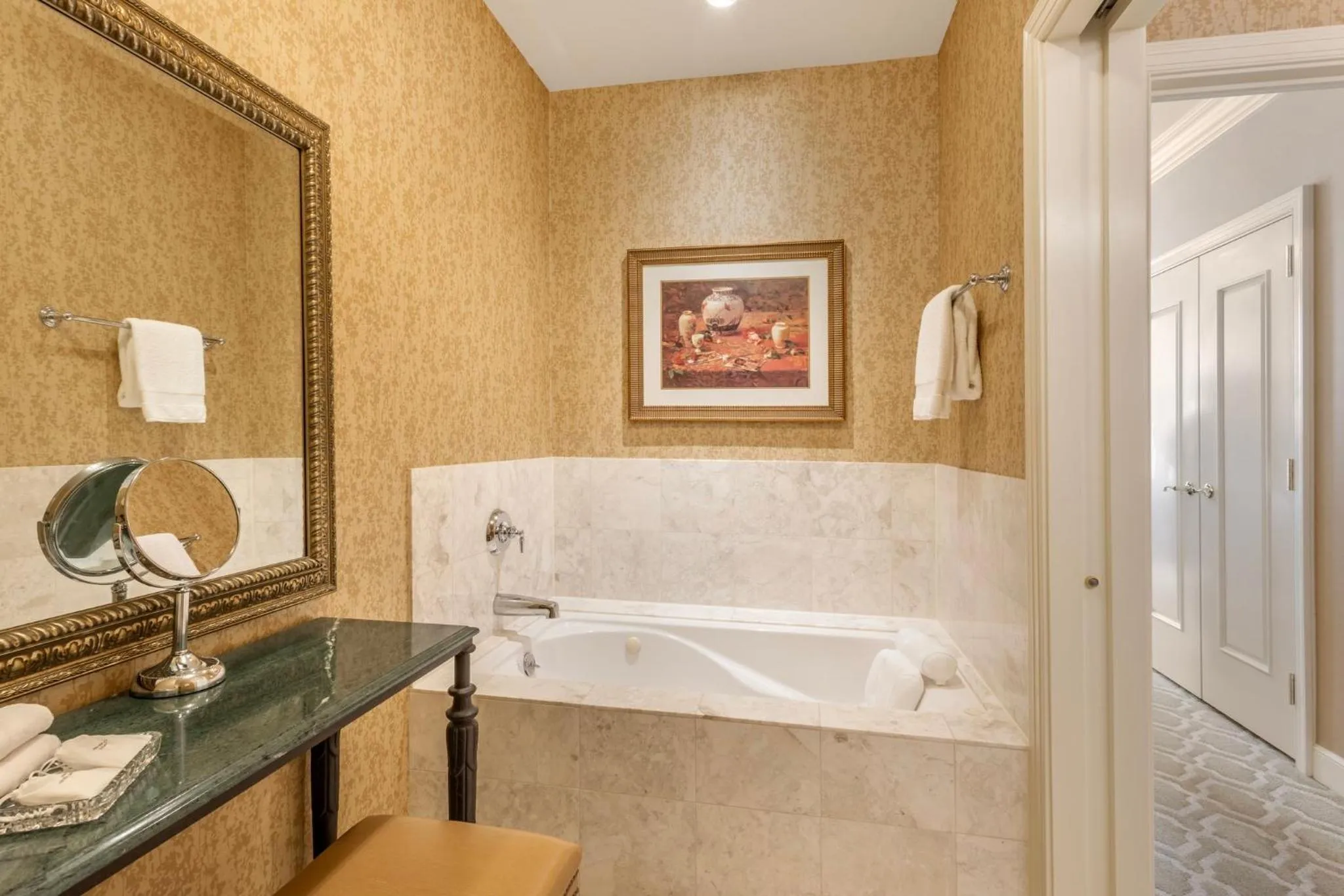 Bathroom in Omni San Francisco