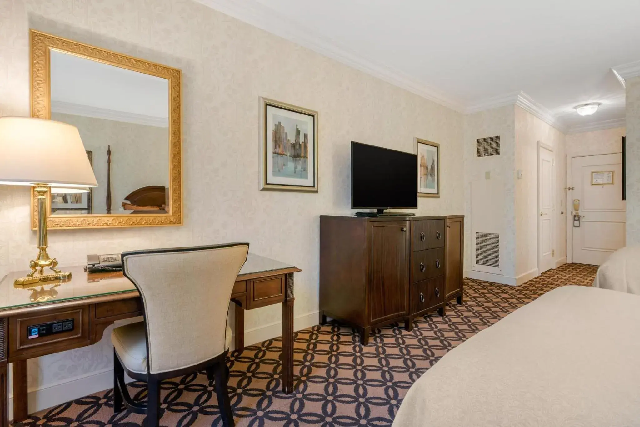 Bedroom, Bed in Omni San Francisco Bedroom, Bed in Omni San Francisco