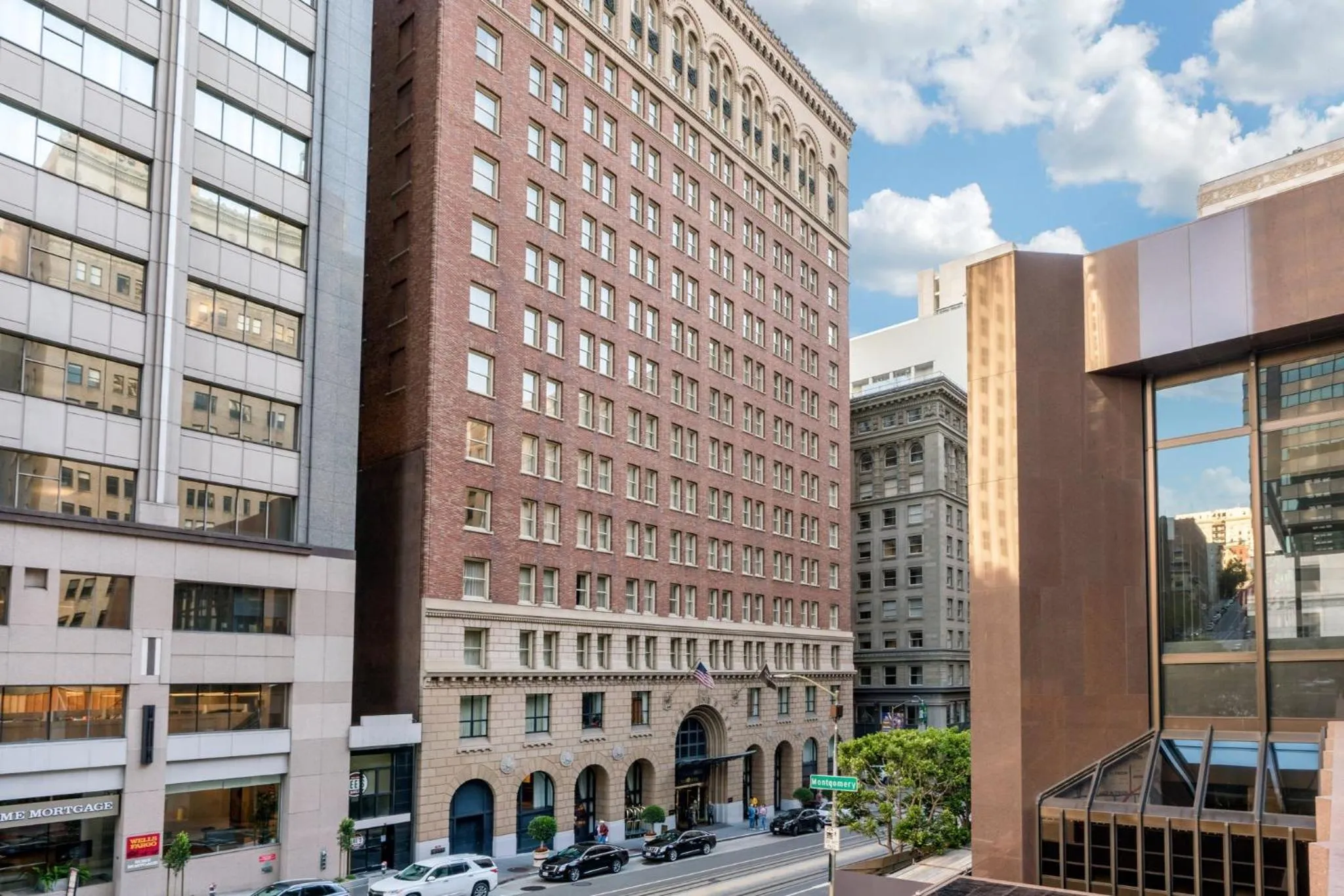 Property building in Omni San Francisco