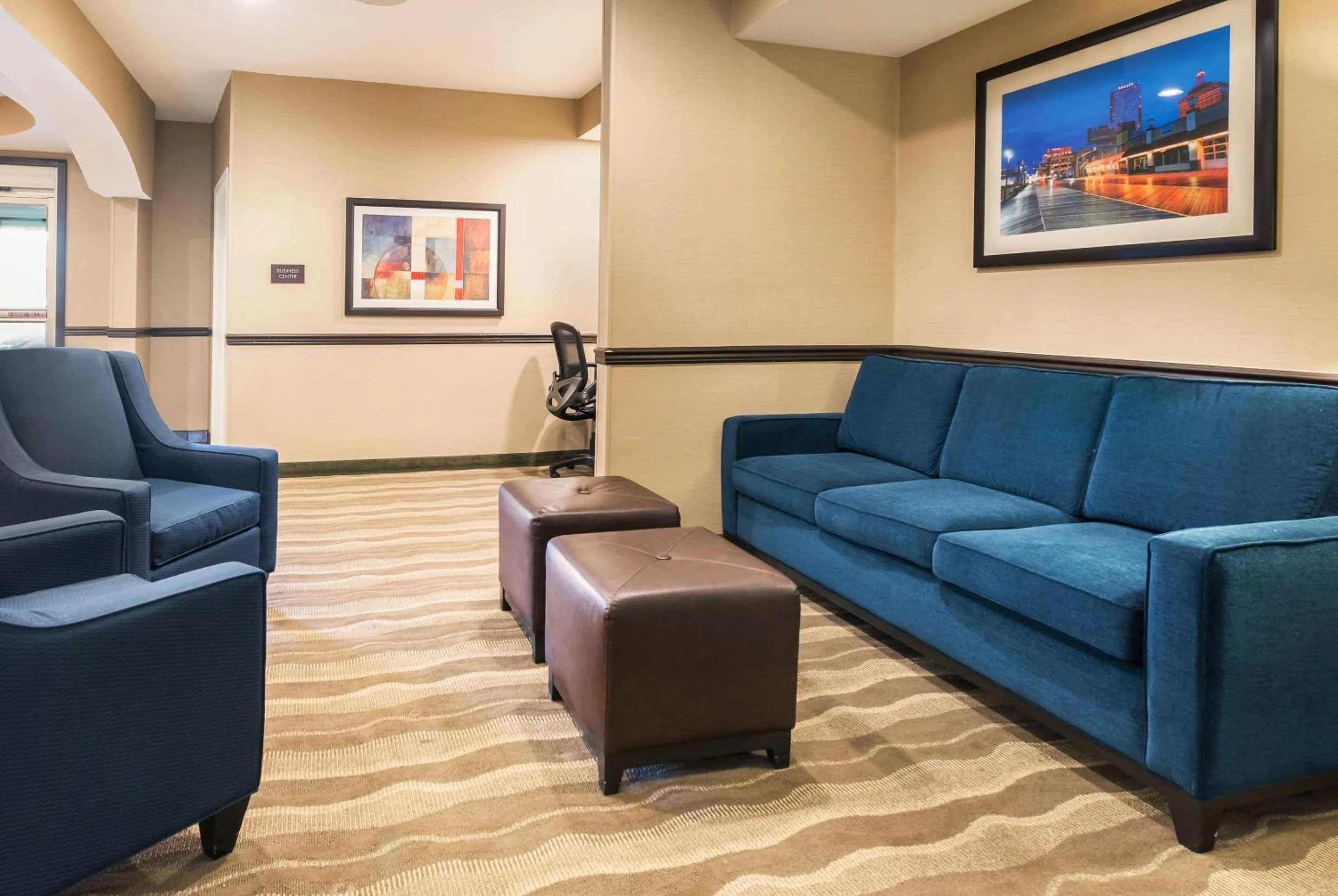 Lobby or reception in Comfort Suites Atlantic City North