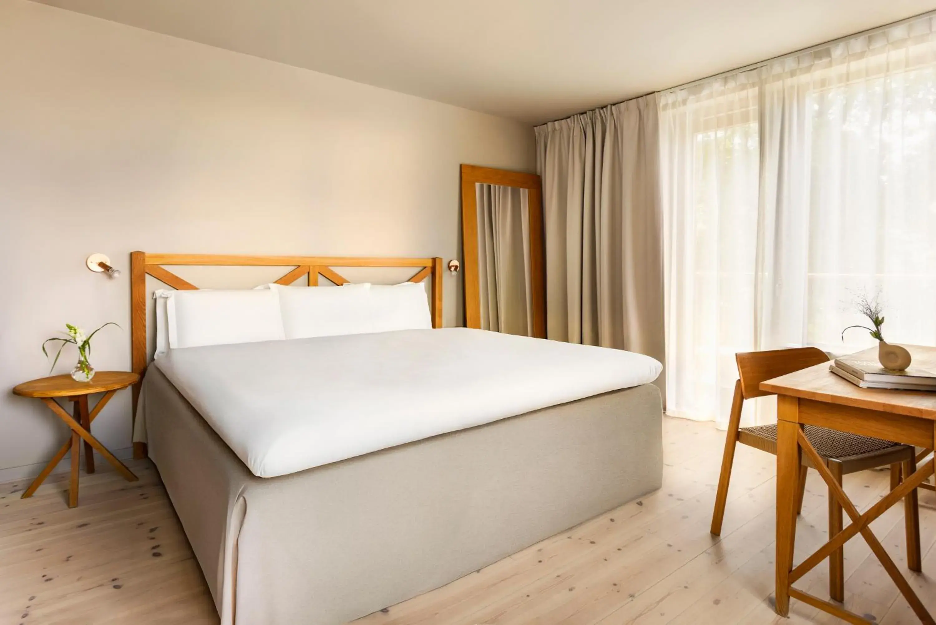 Superior Double or Twin Room with Sea View in Hotel J, Stockholm, a Member of Design Hotels Superior Double or Twin Room with Sea View in Hotel J, Stockholm, a Member of Design Hotels