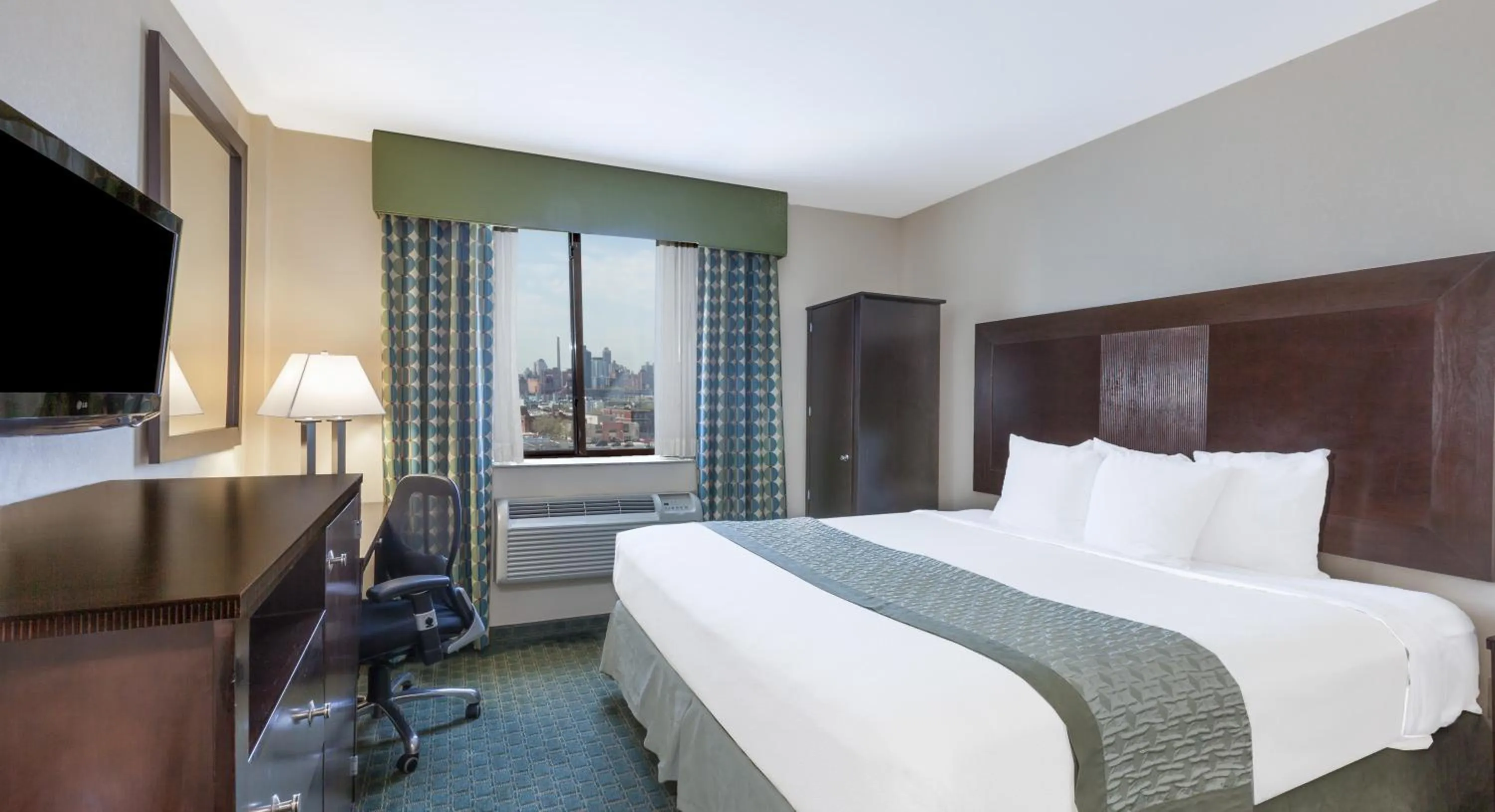 Property building in Royal Stay Hotel