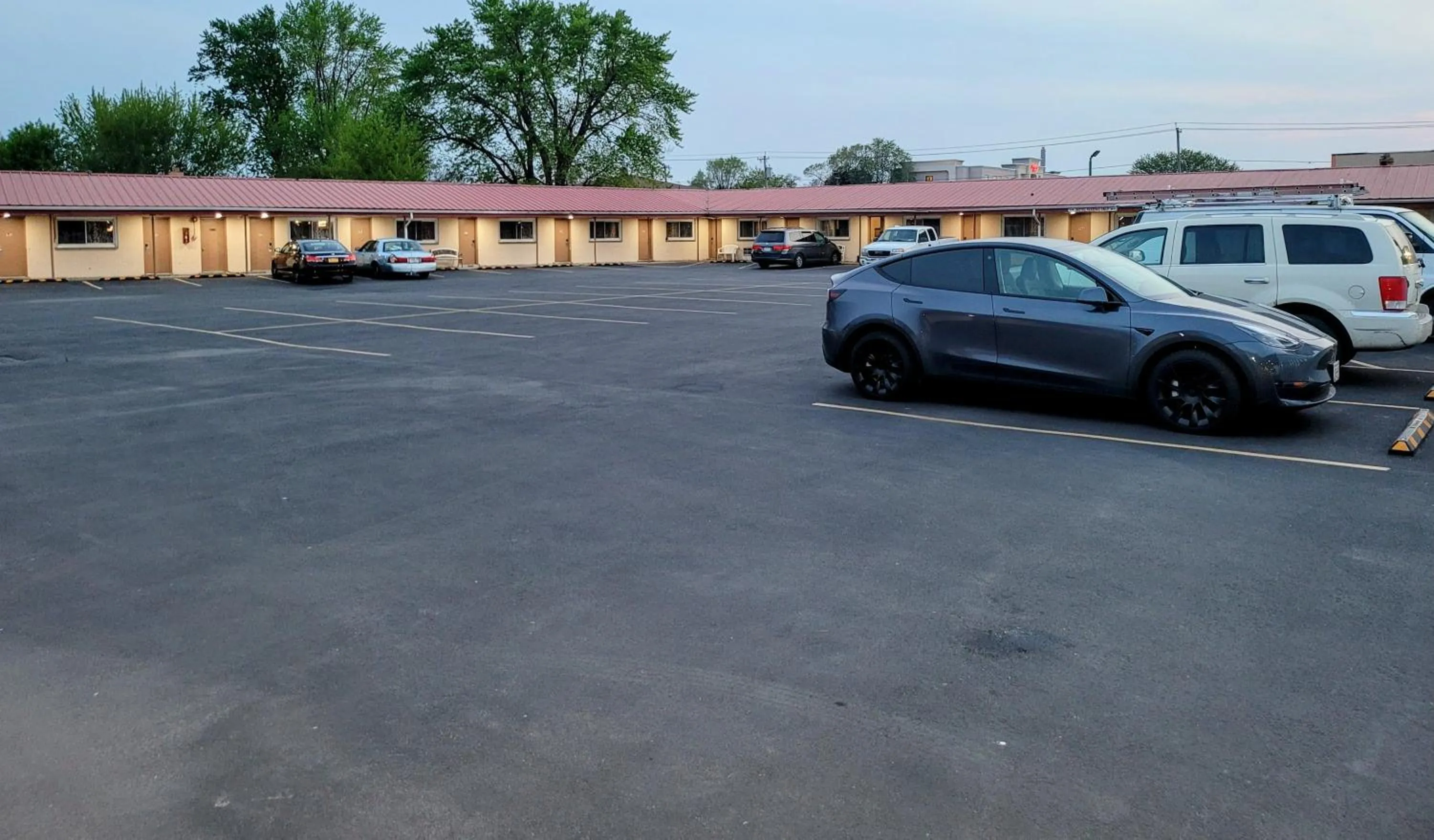 Property Building in Budget Host Inn Niagara Falls