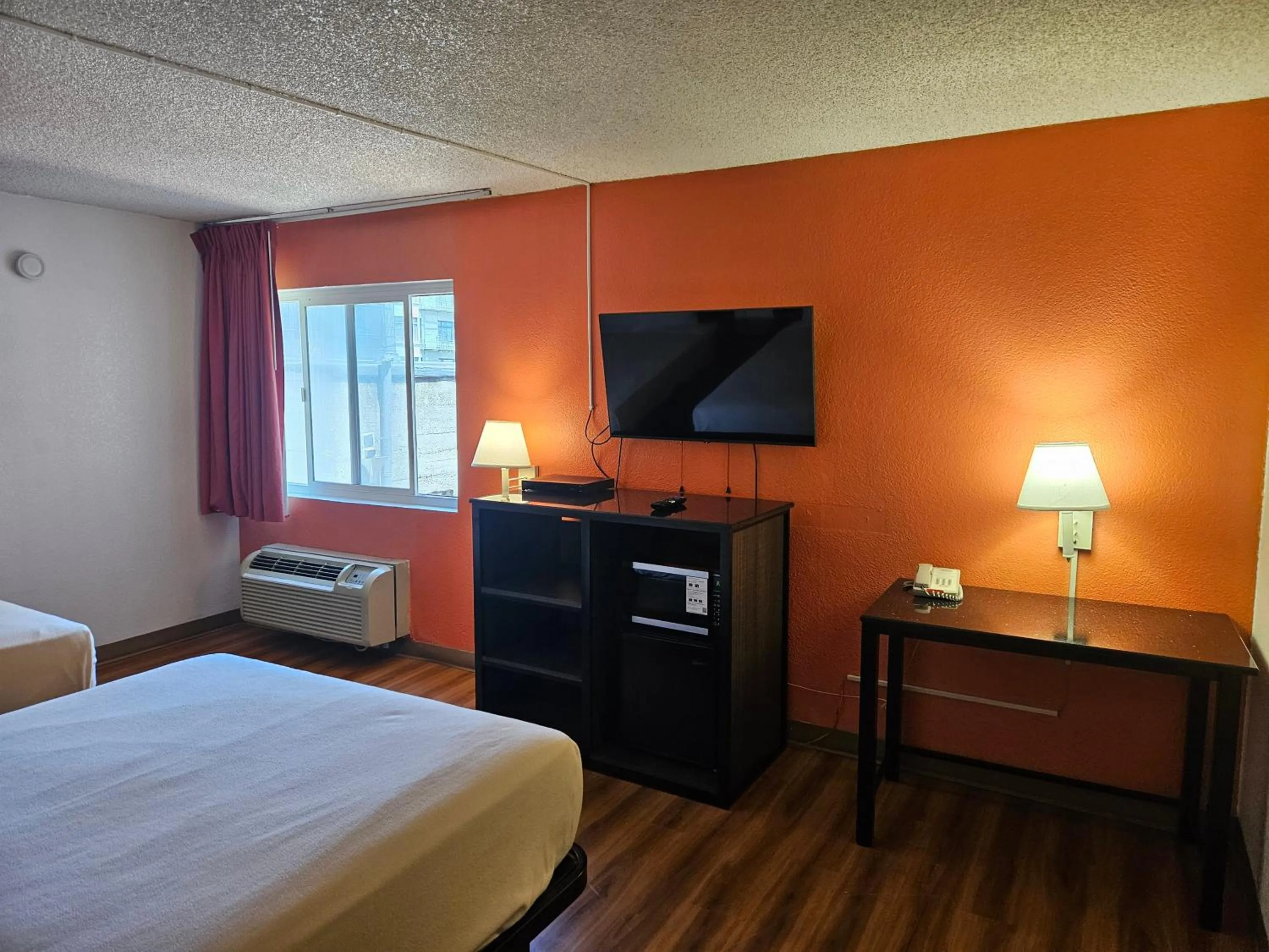 Bedroom, Bed in Cathedral Hill Hotel