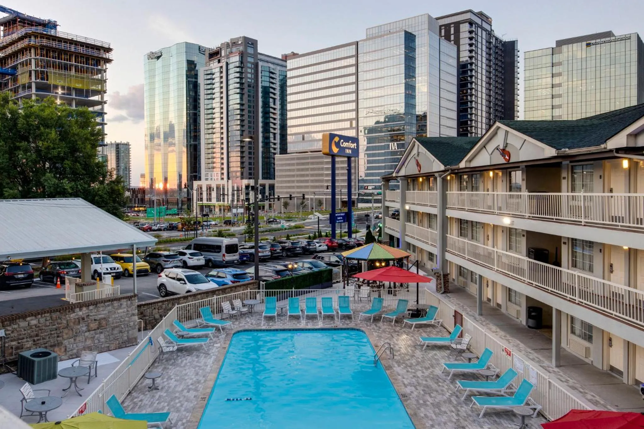 Swimming pool in Comfort Inn Downtown Nashville - Music City Center