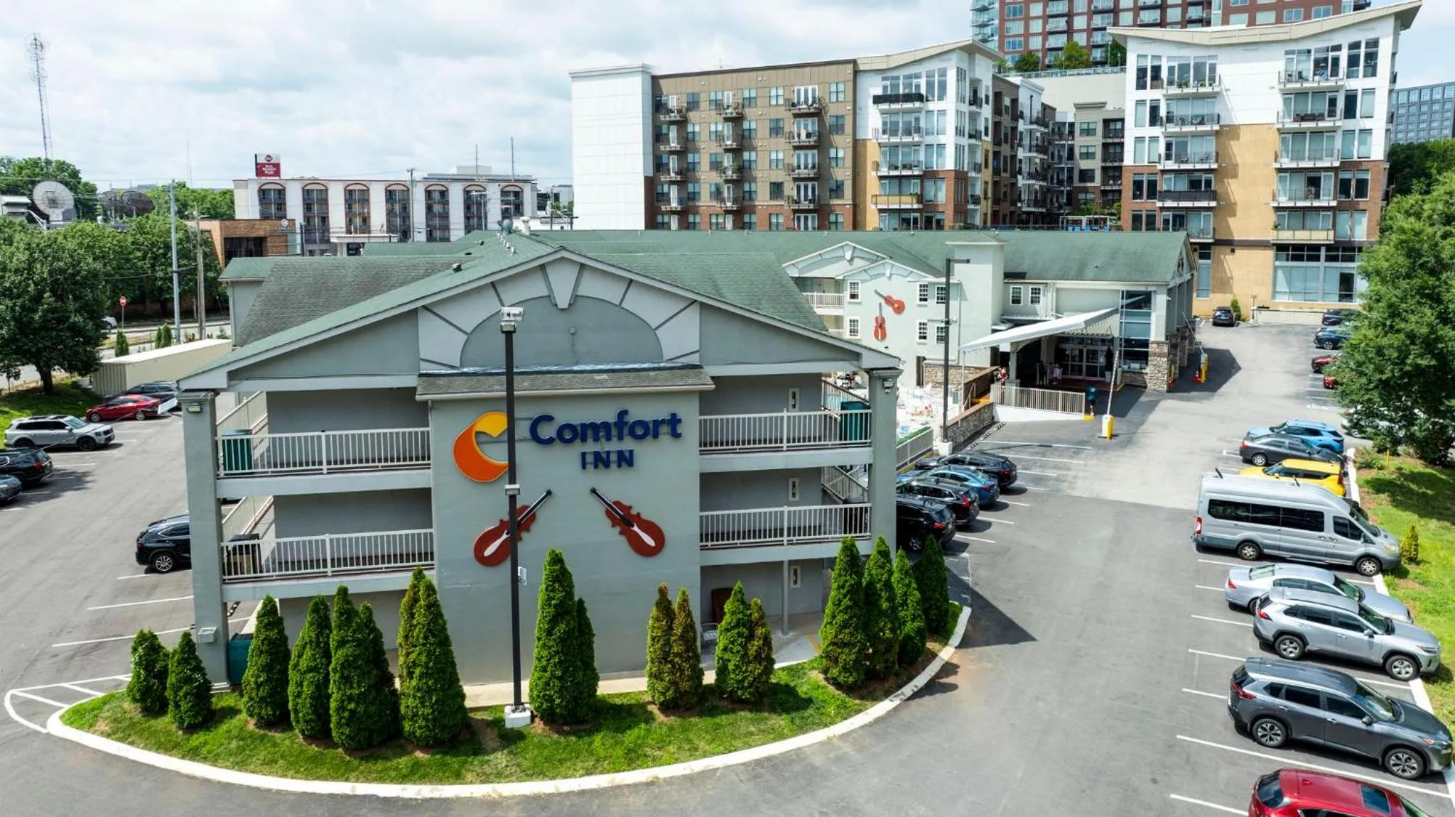 Property building in Comfort Inn Downtown Nashville - Music City Center