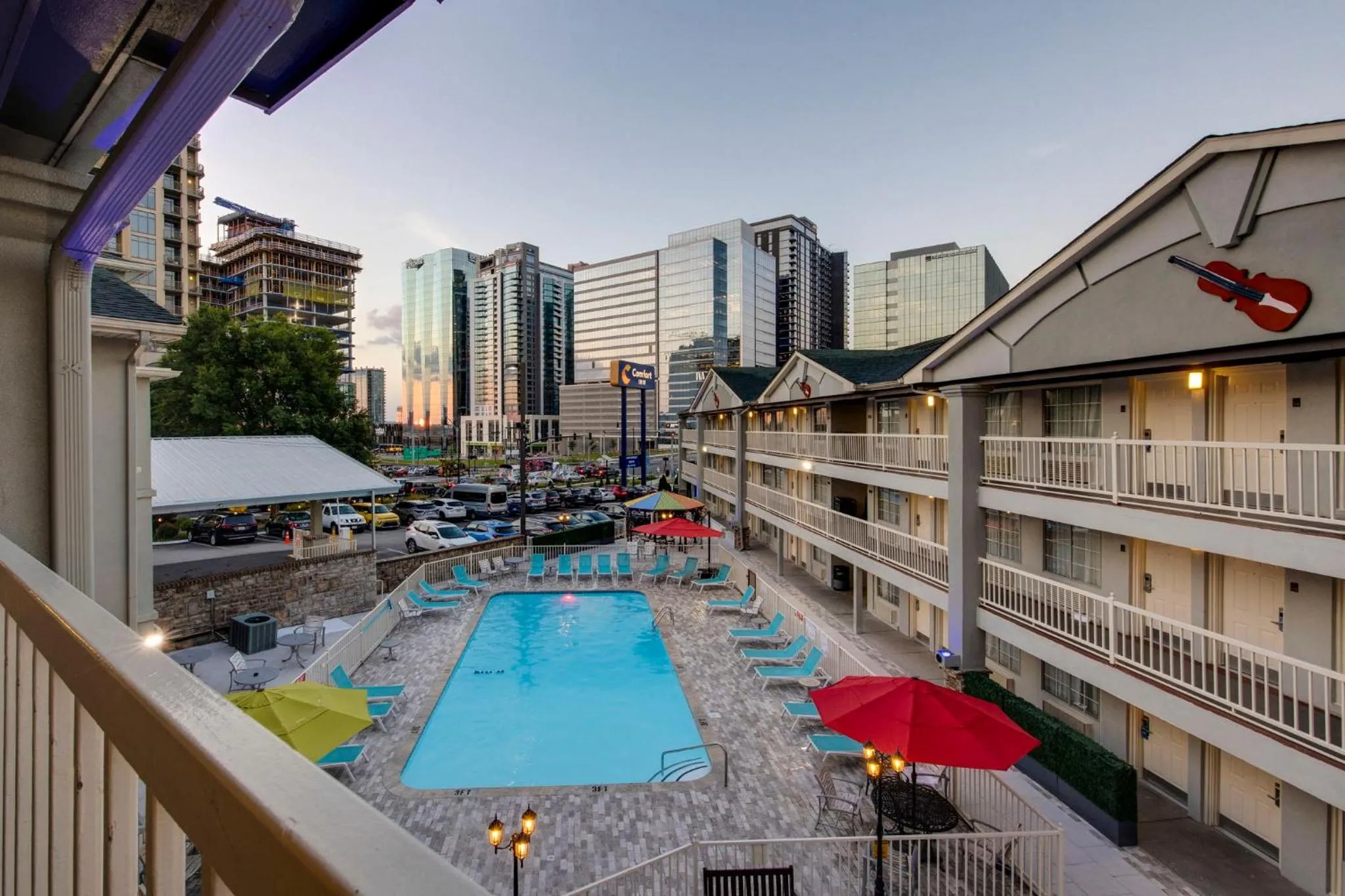 Swimming pool in Comfort Inn Downtown Nashville - Music City Center