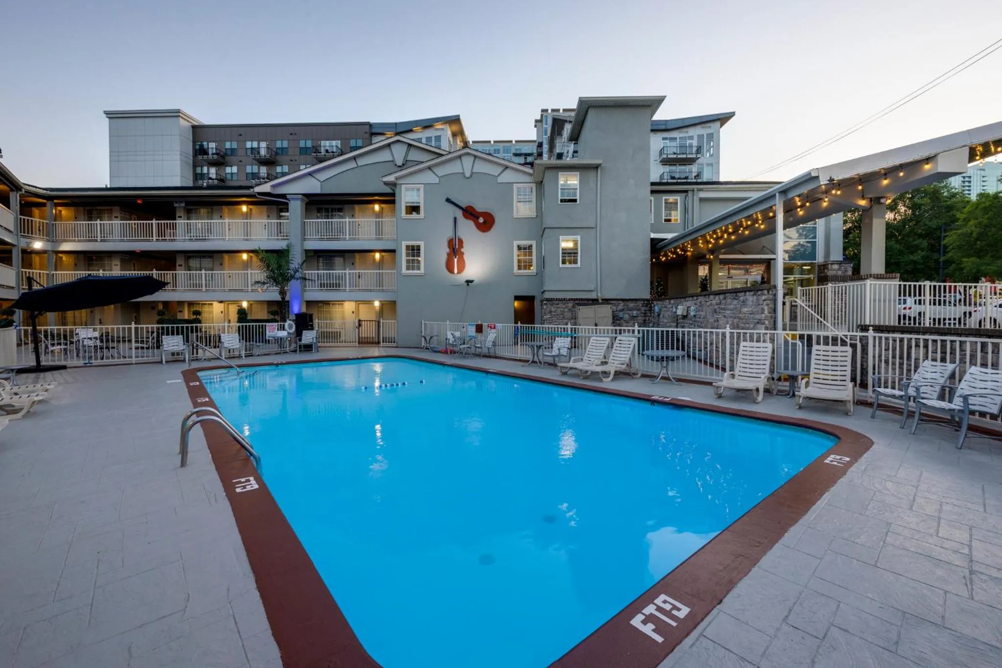 Pool view in Comfort Inn Downtown Nashville - Music City Center