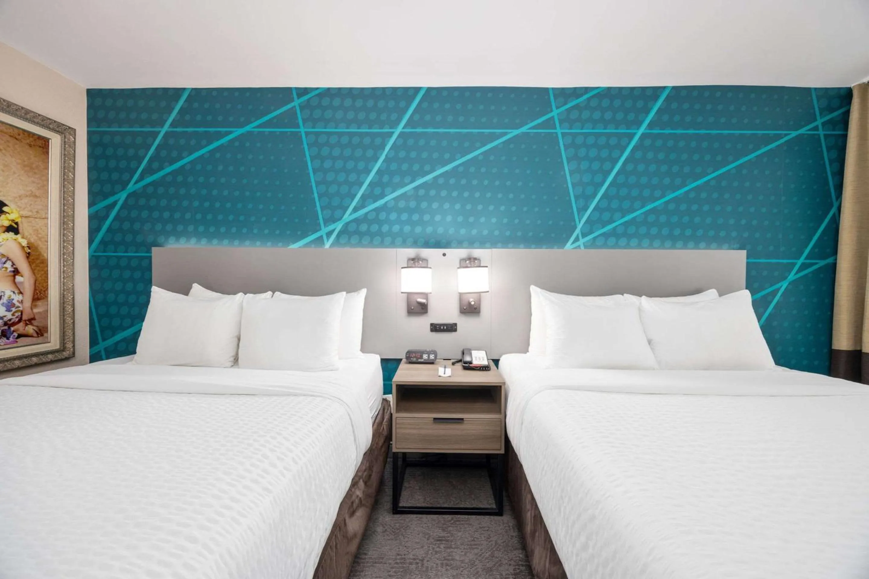 Bedroom, Bed in Comfort Inn Downtown Nashville - Music City Center