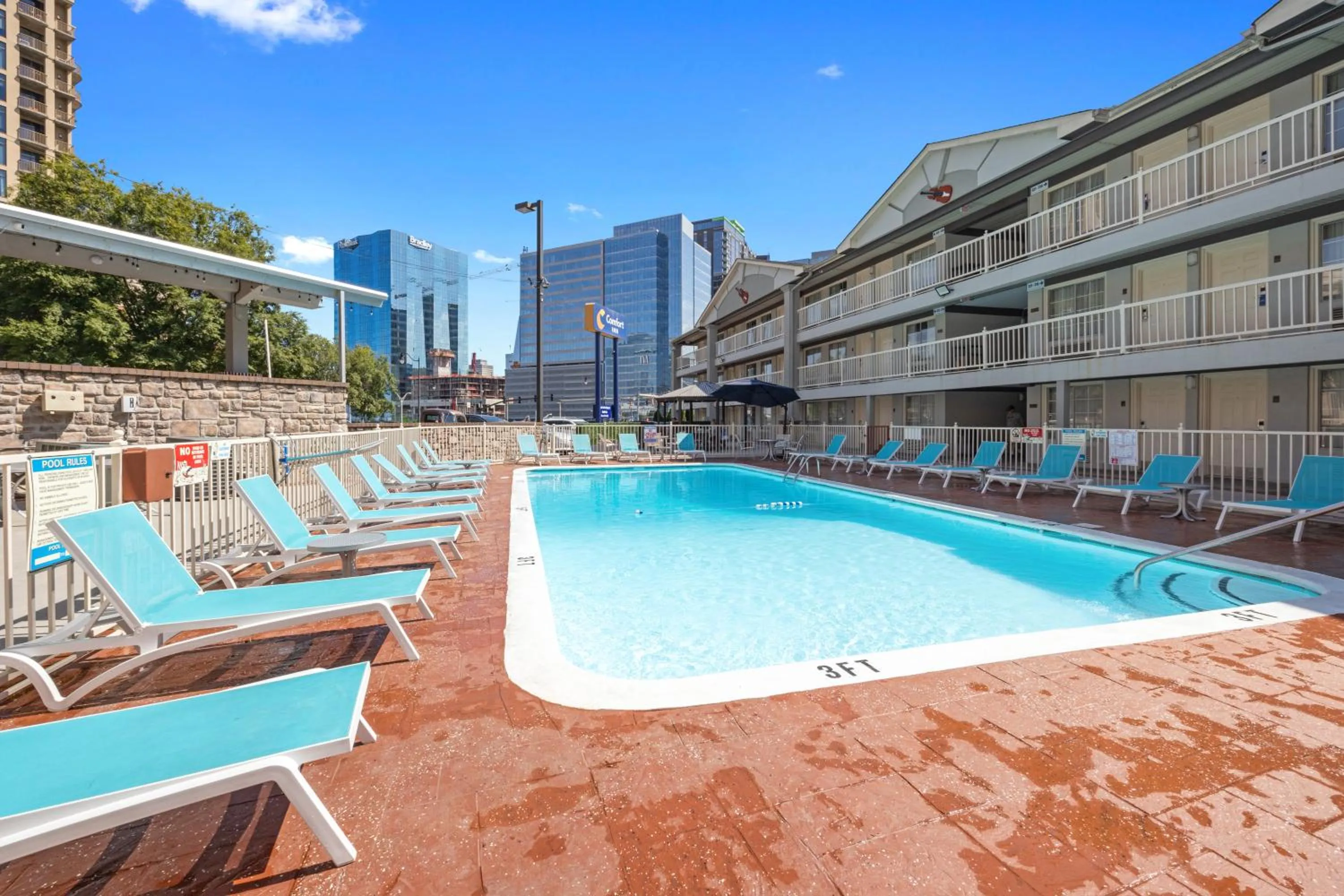 Property building in Comfort Inn Downtown Nashville - Music City Center