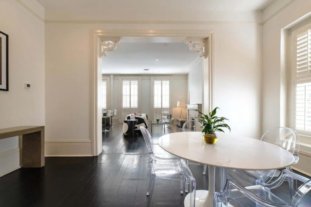 Dining area in Melrose Mansion