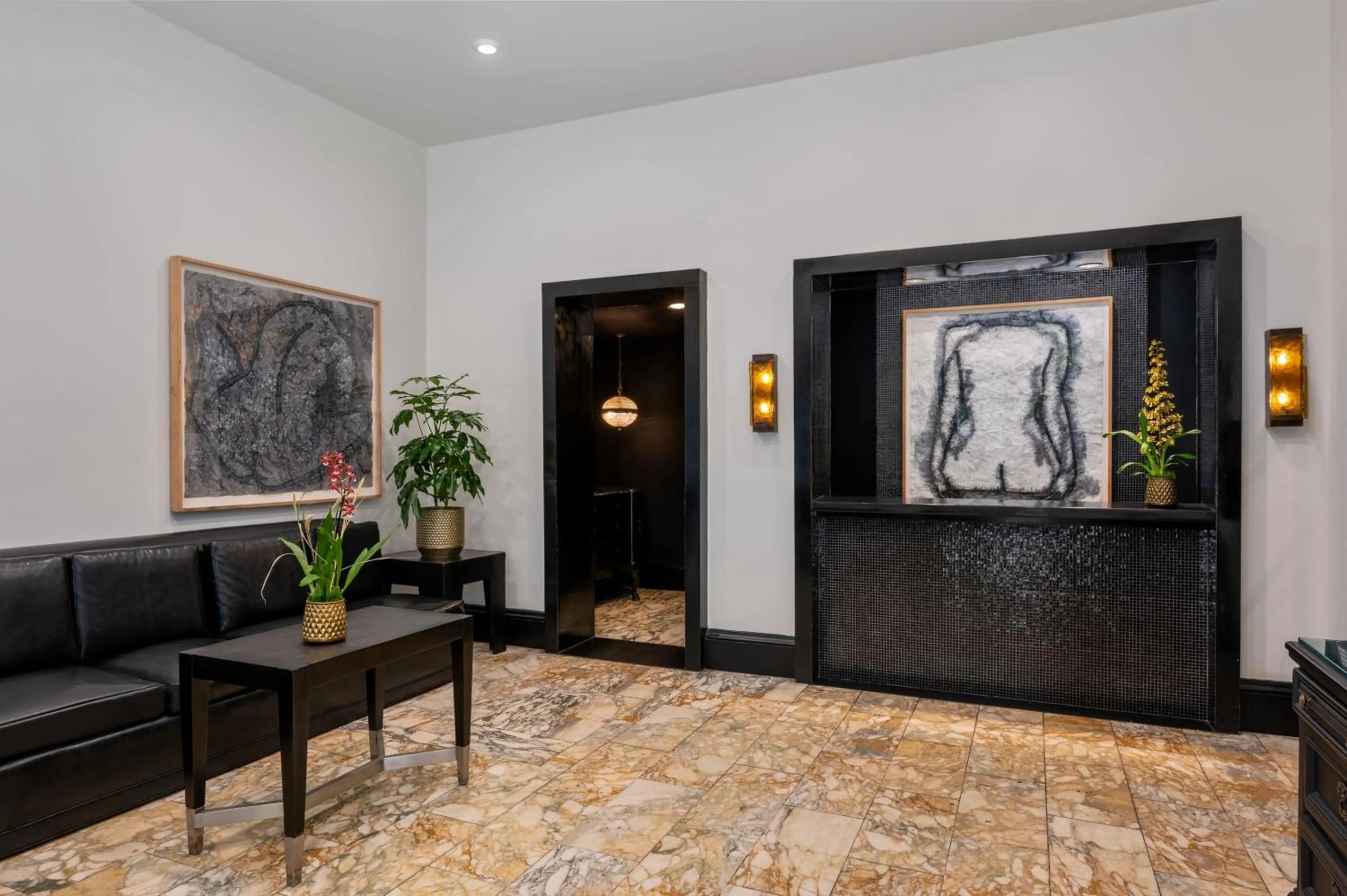 Lobby or reception in Hotel Royal New Orleans
