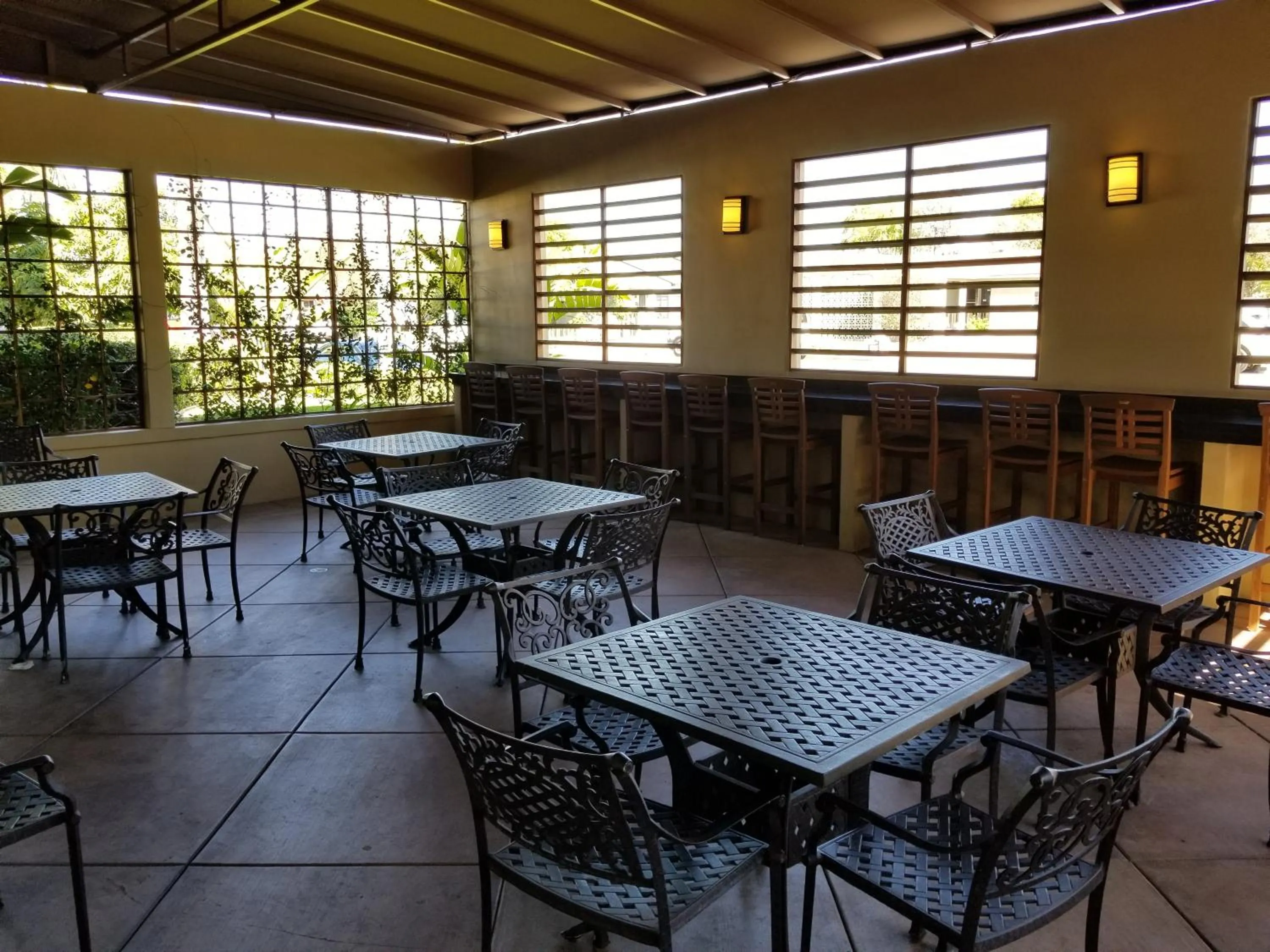 Breakfast in Quality Inn & Suites Anaheim Maingate