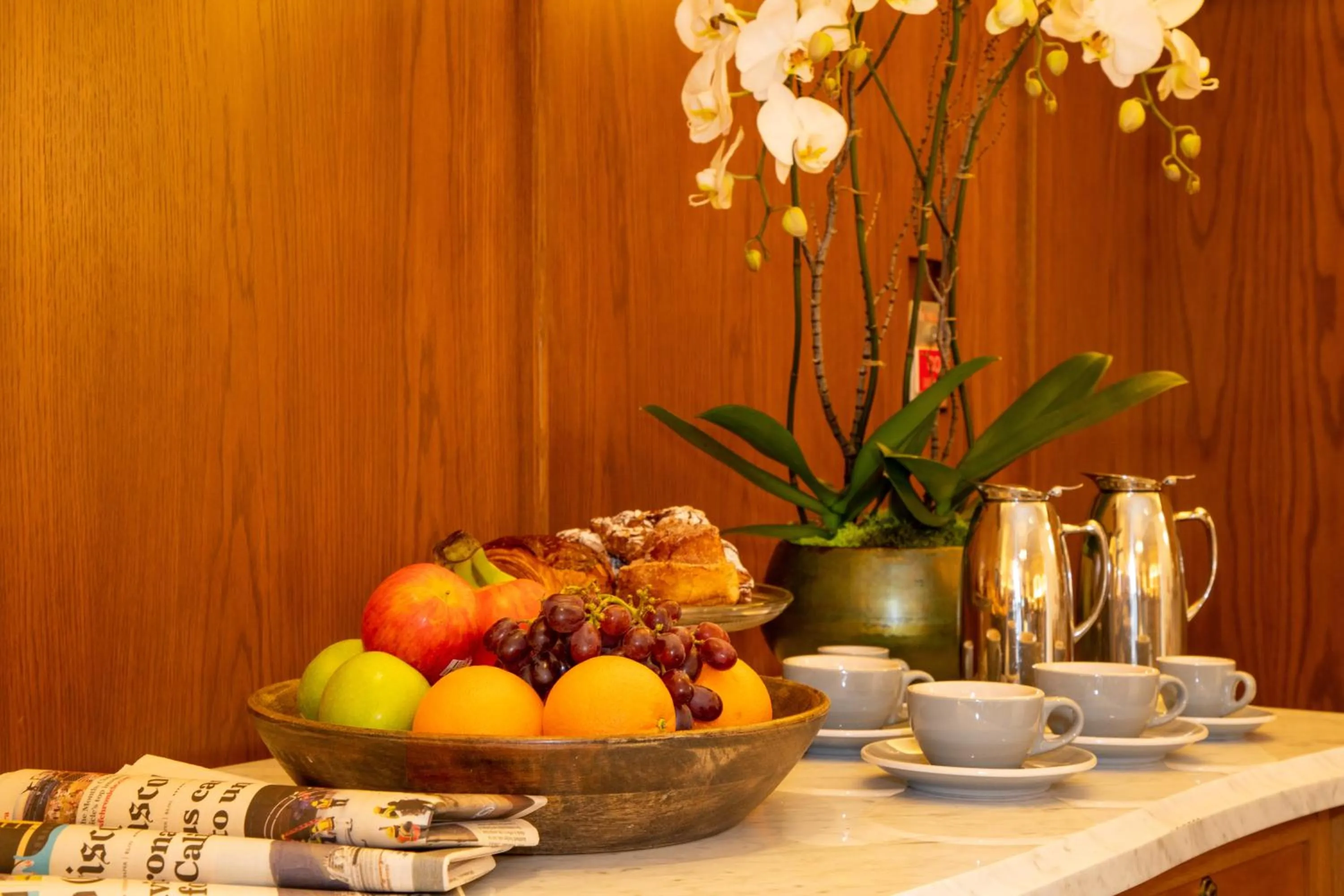 Food in Harbor Court Hotel