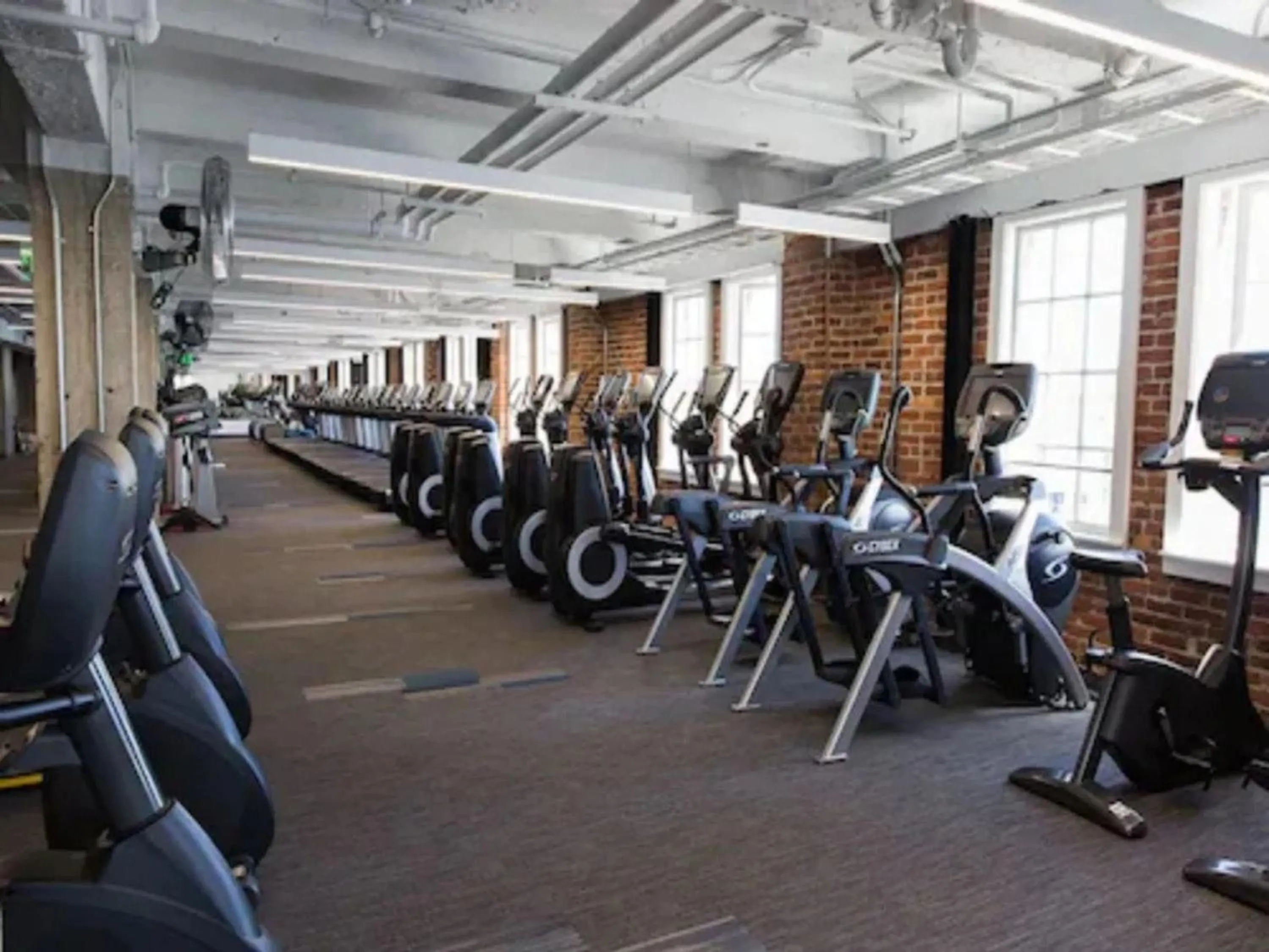Fitness centre/facilities in Harbor Court Hotel