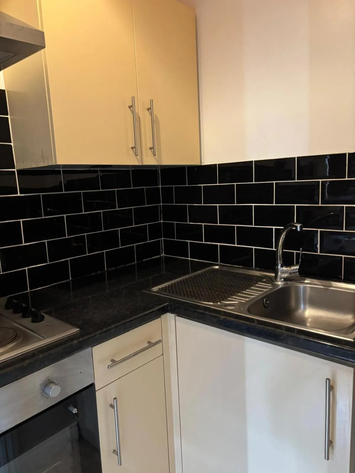 The Tudor House Hotel