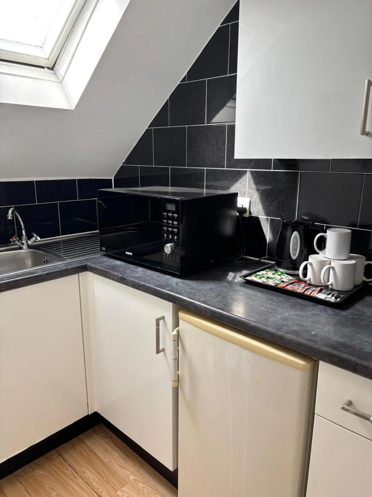 The Tudor House Hotel