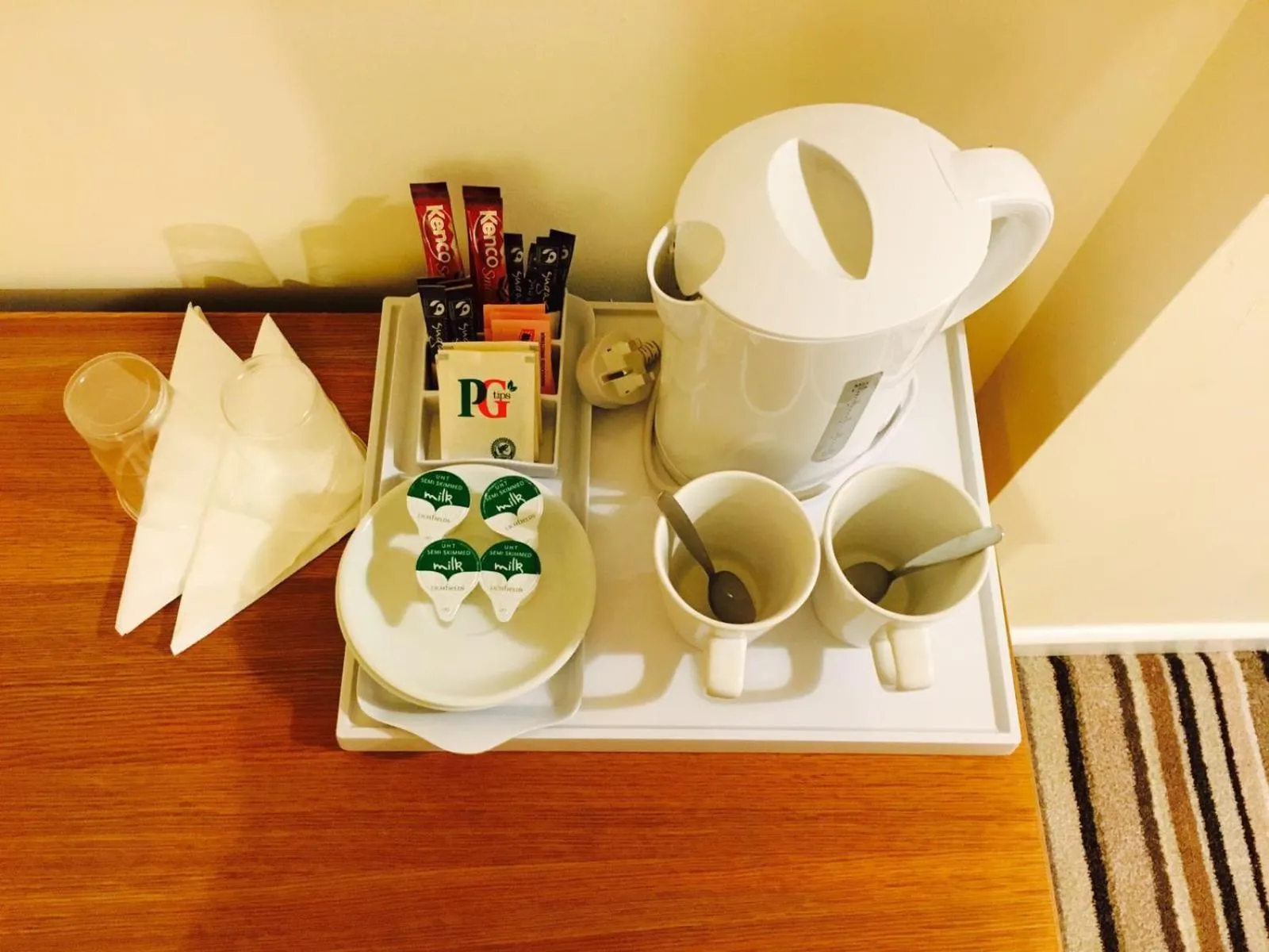 Coffee/tea facilities in The Tudor House Hotel