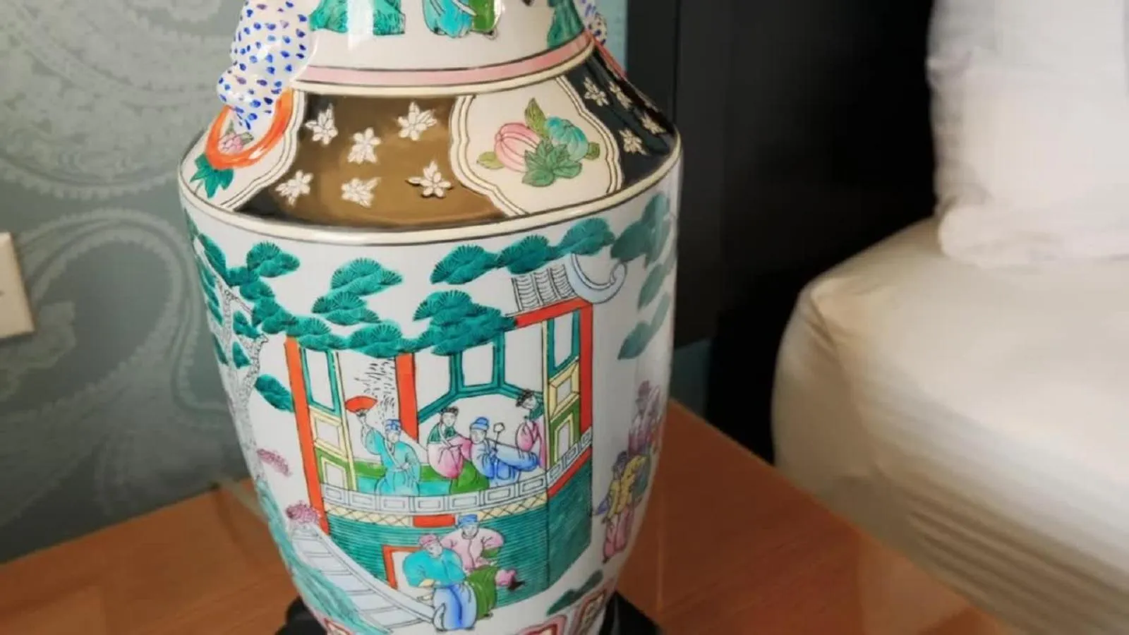 Decorative detail in Hotel Fiona