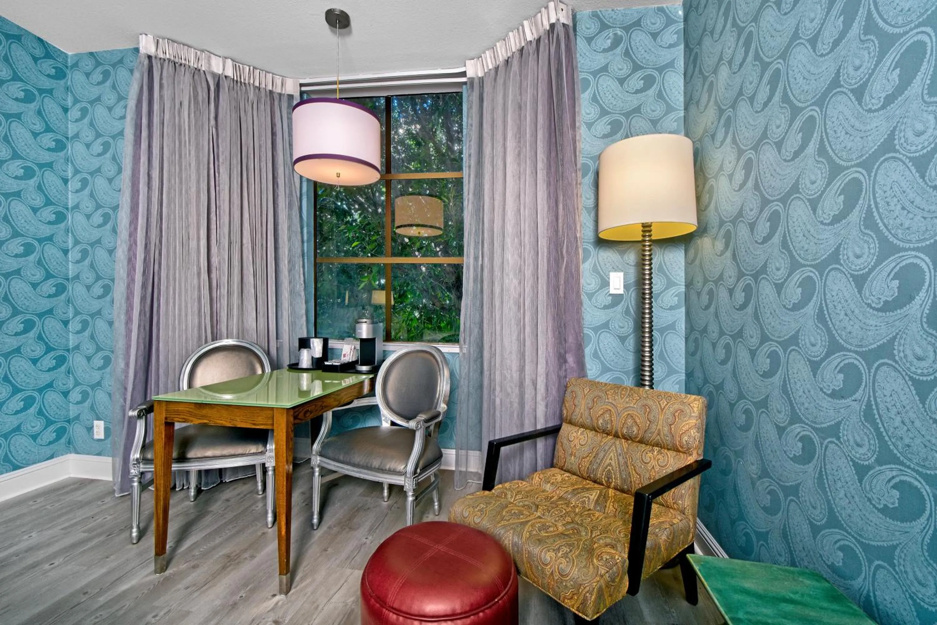 Seating area in Hotel Fiona