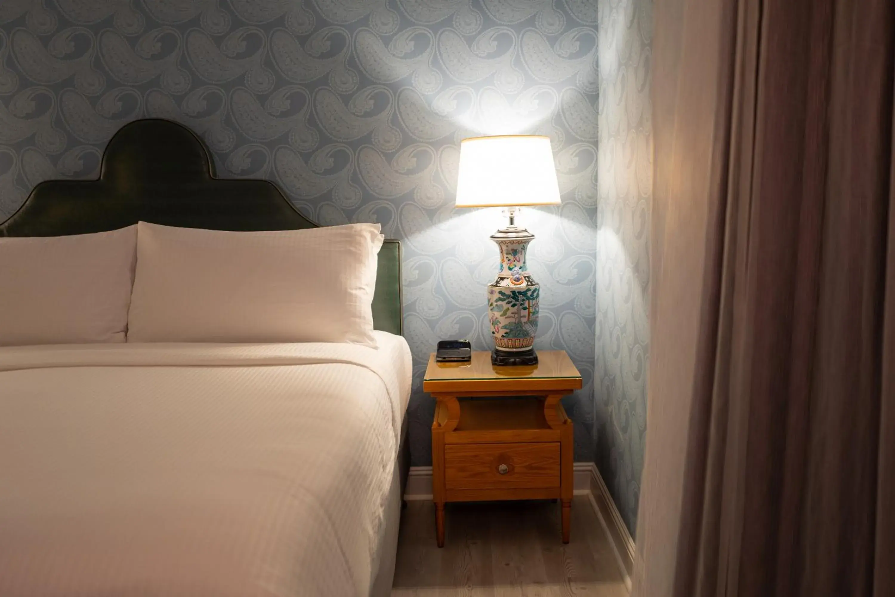 Deluxe King Room in Hotel Fiona Deluxe King Room in Hotel Fiona