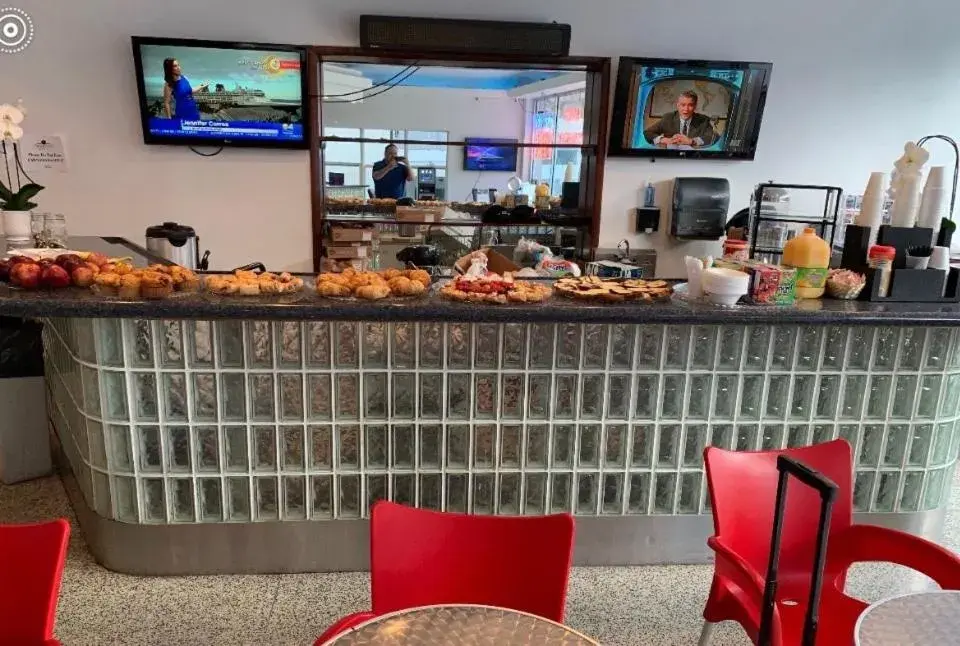 Breakfast in Geneva Hotel Breakfast in Geneva Hotel