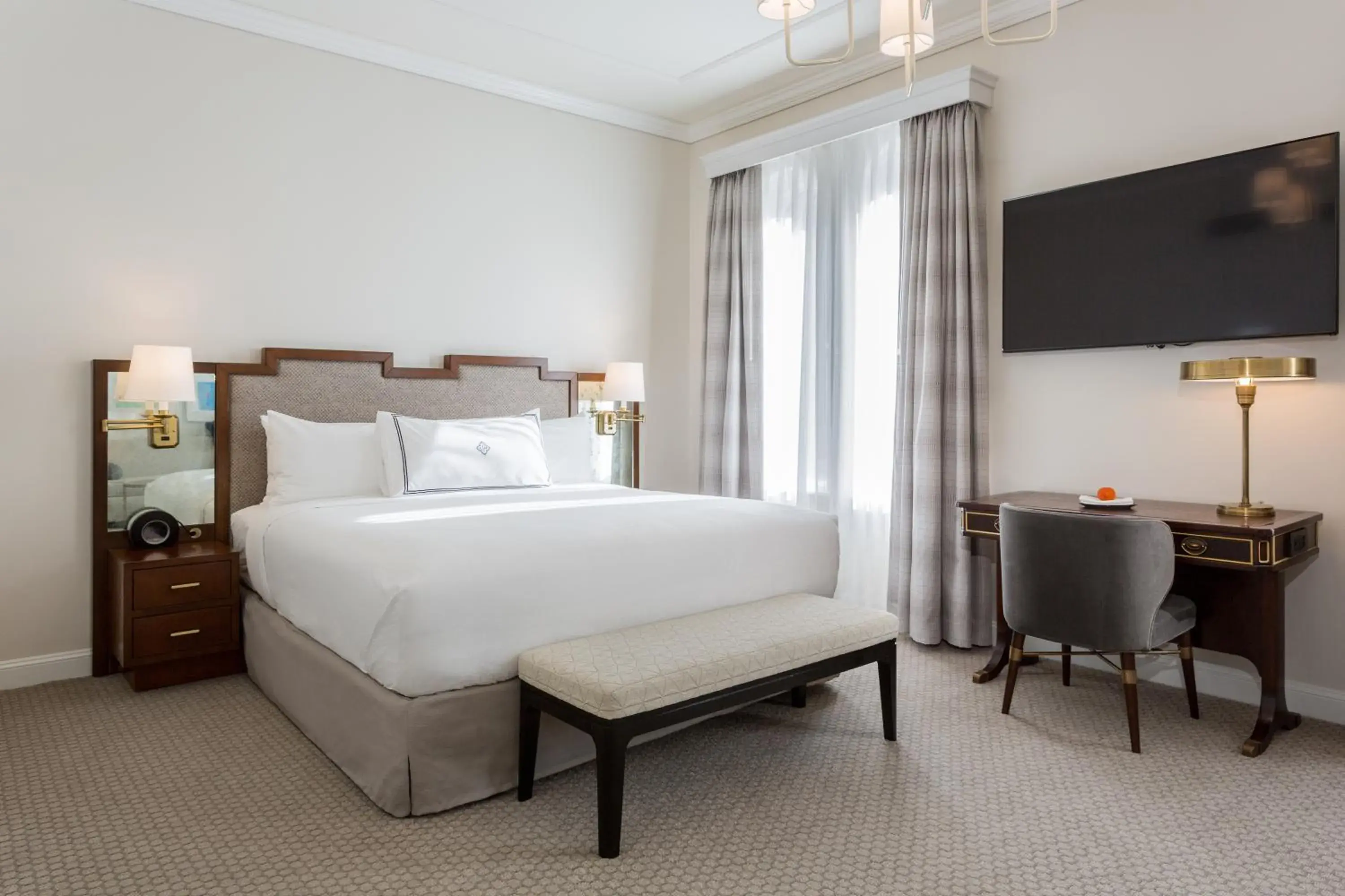 Photo of the whole room, Bed in The Lancaster Hotel Photo of the whole room, Bed in The Lancaster Hotel