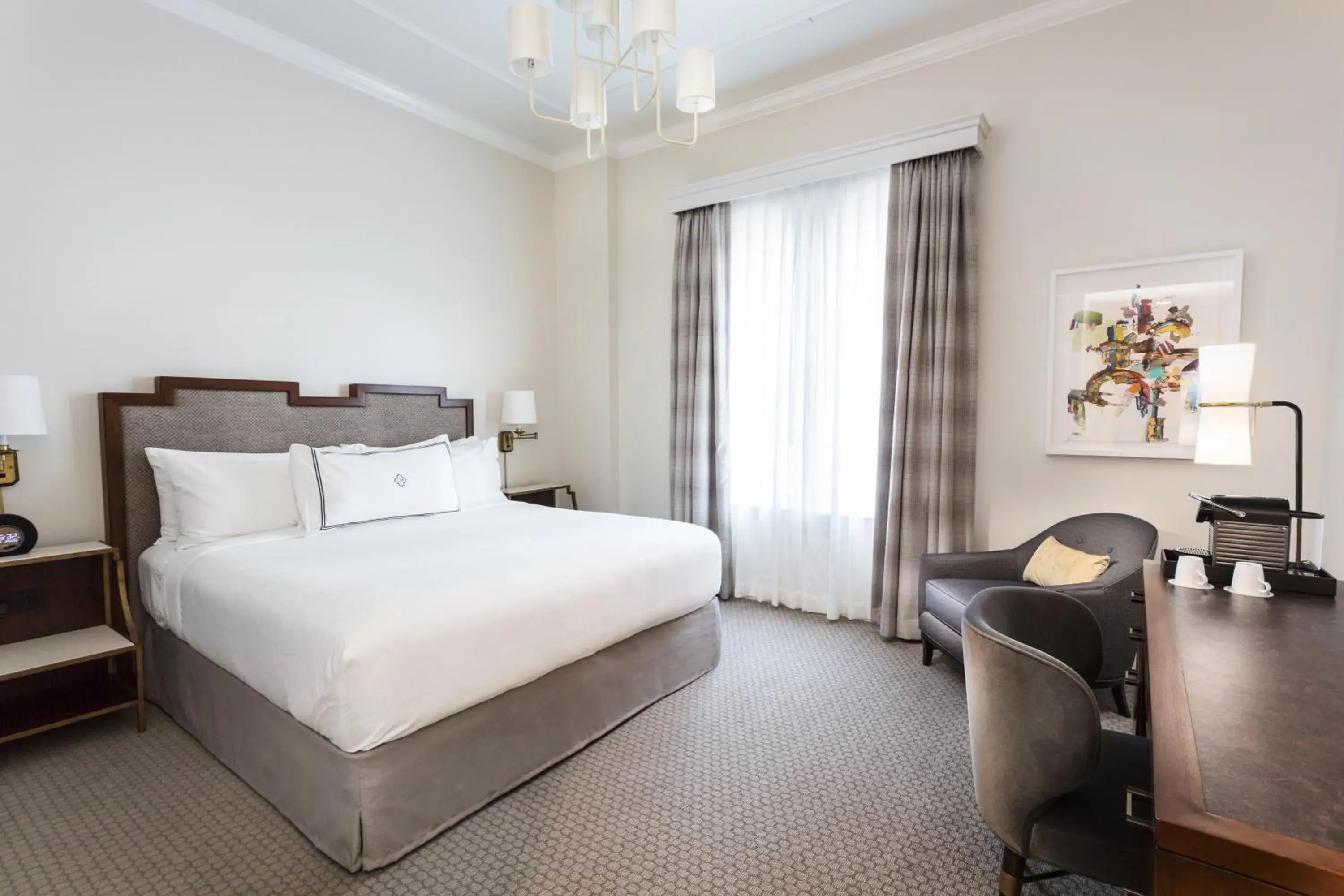 Classic Penthouse King in The Lancaster Hotel Classic Penthouse King in The Lancaster Hotel