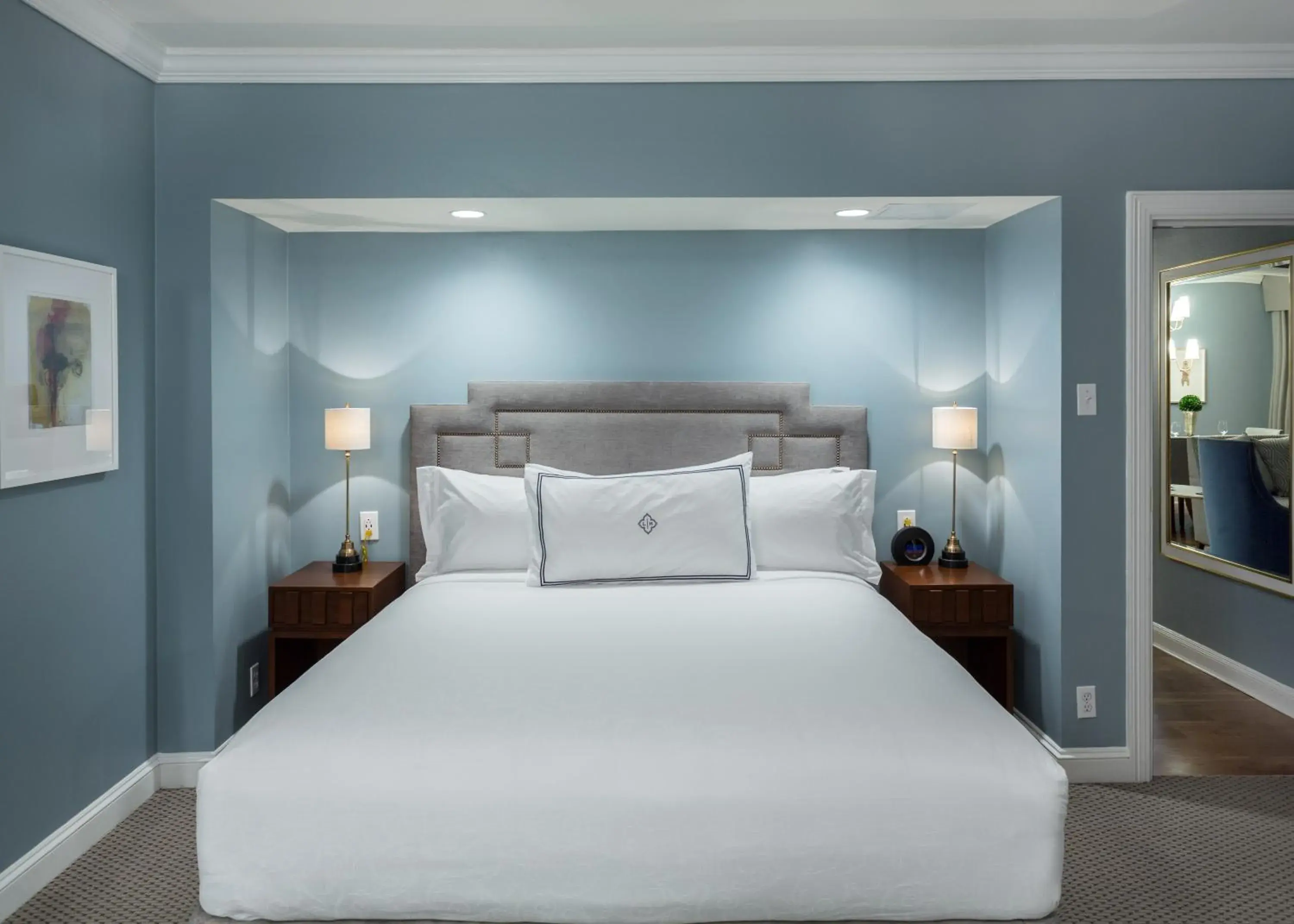 Deluxe Two-Bedroom Suite in The Lancaster Hotel Deluxe Two-Bedroom Suite in The Lancaster Hotel