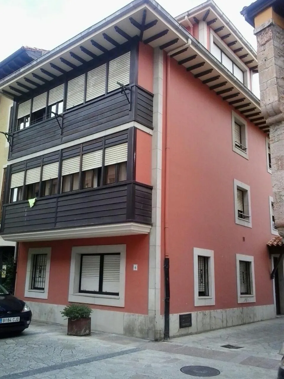 Facade/entrance in Apartamentos Cotiello