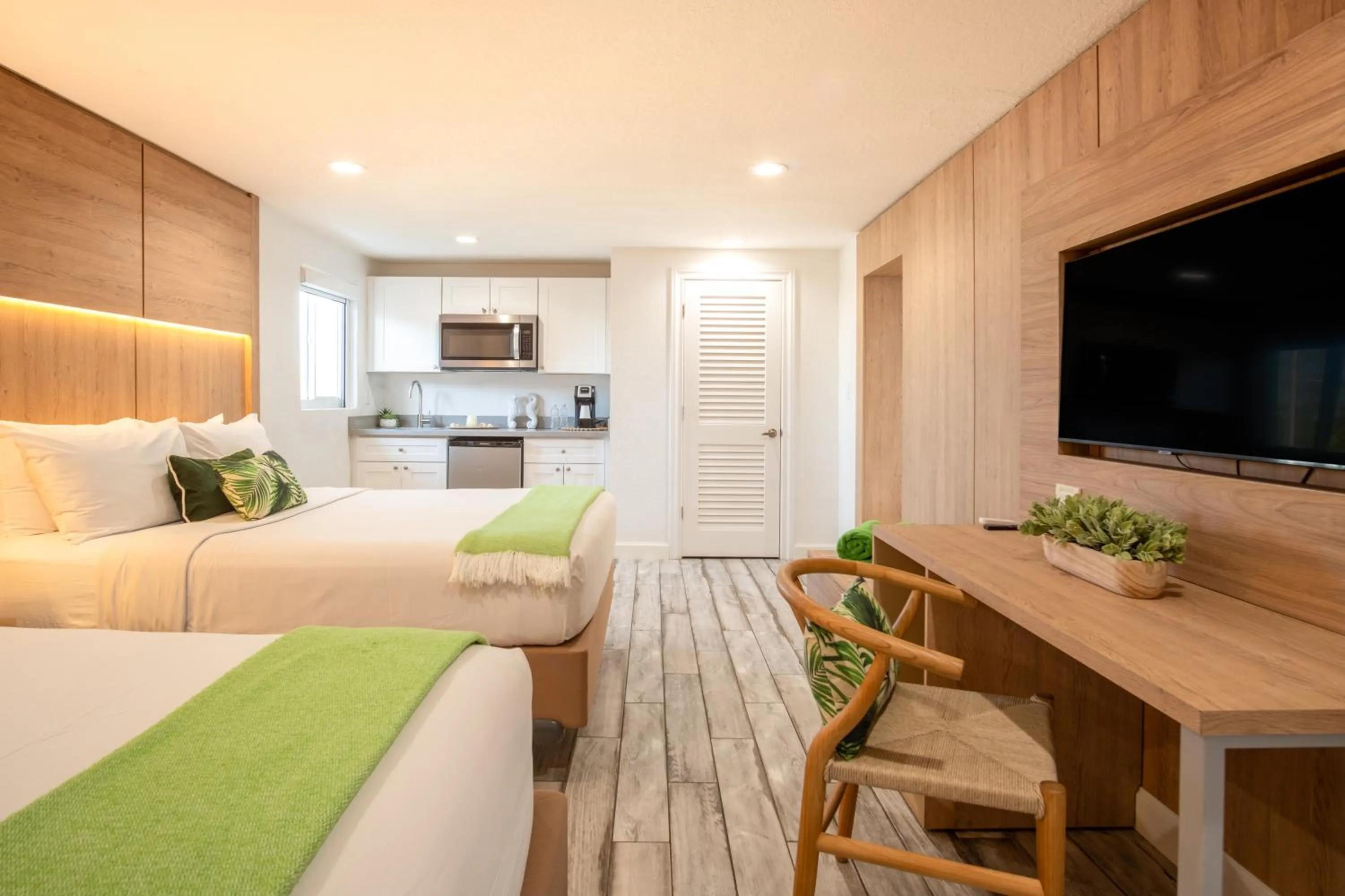 Bed in Gilbert's Resort