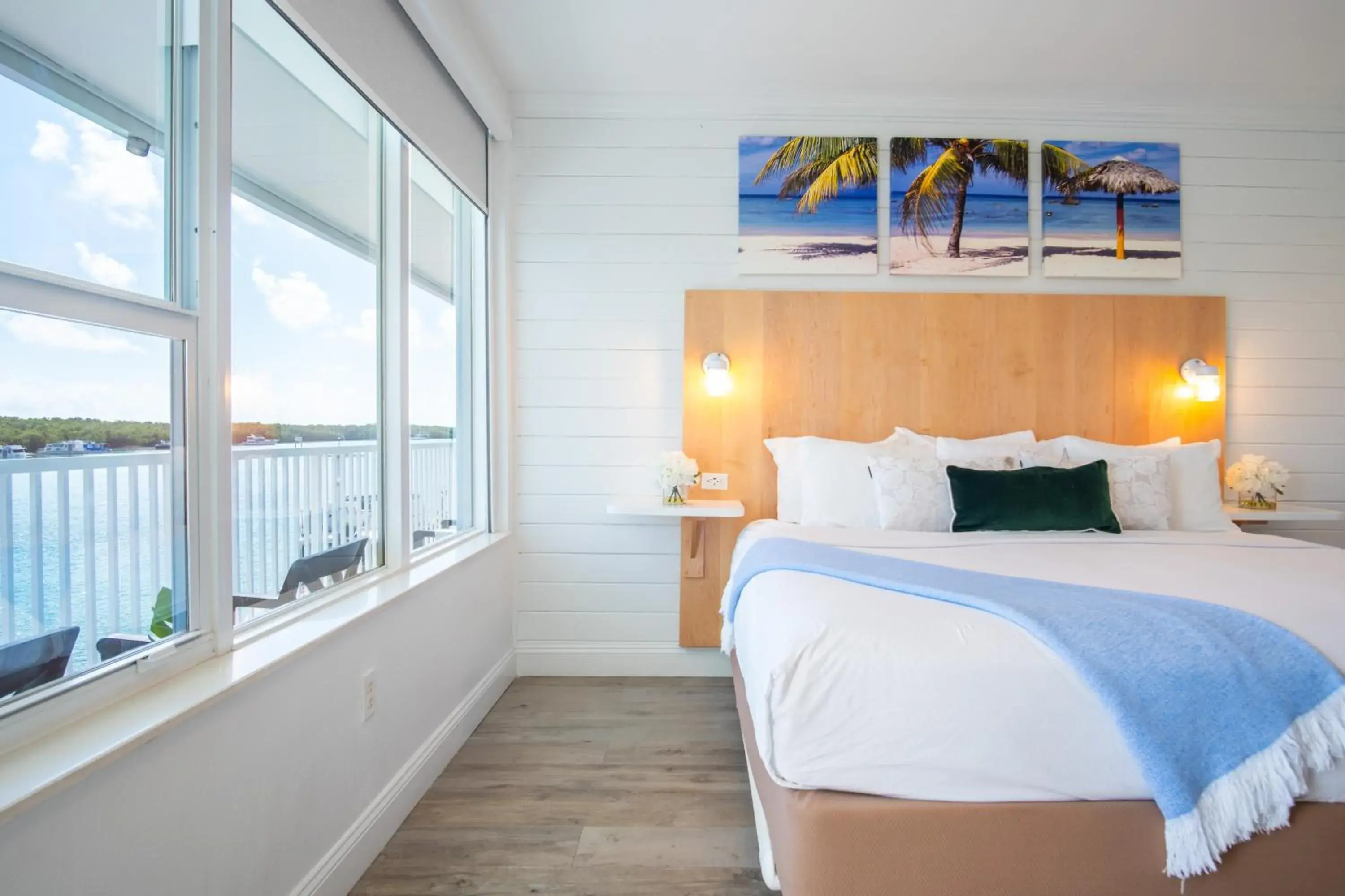 Bed in Gilbert's Resort Bed in Gilbert's Resort