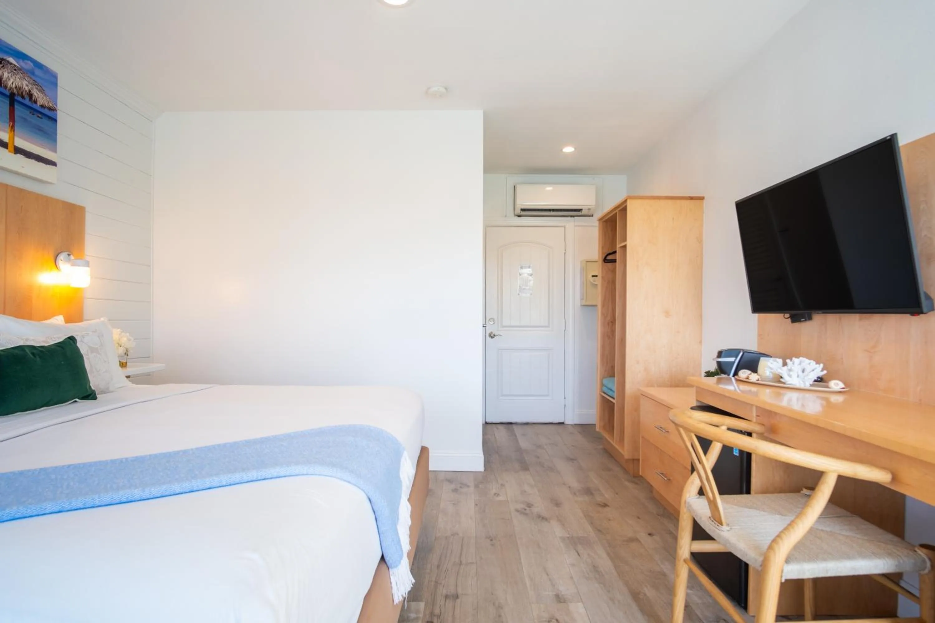 Bed in Gilbert's Resort