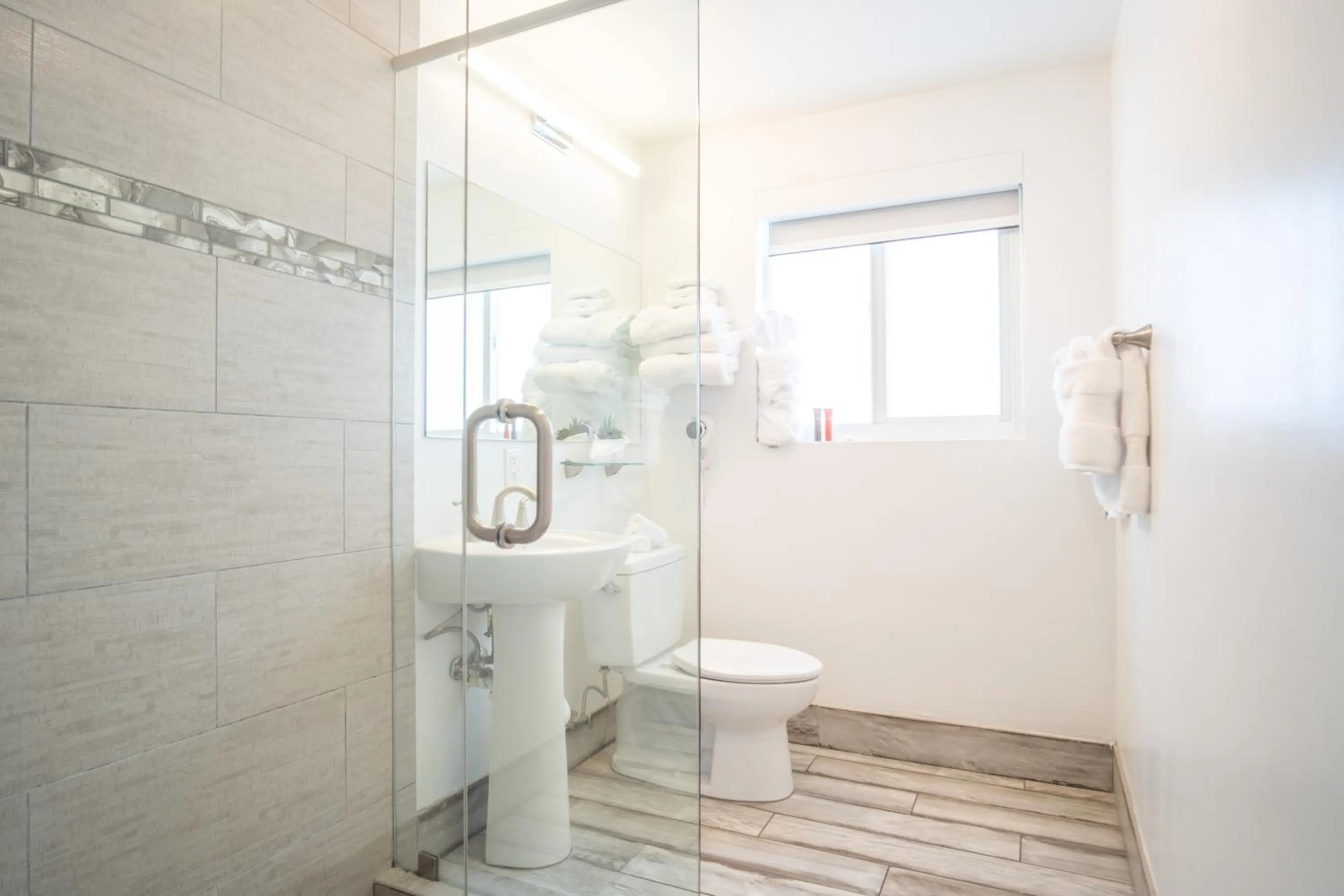 Shower in Gilbert's Resort