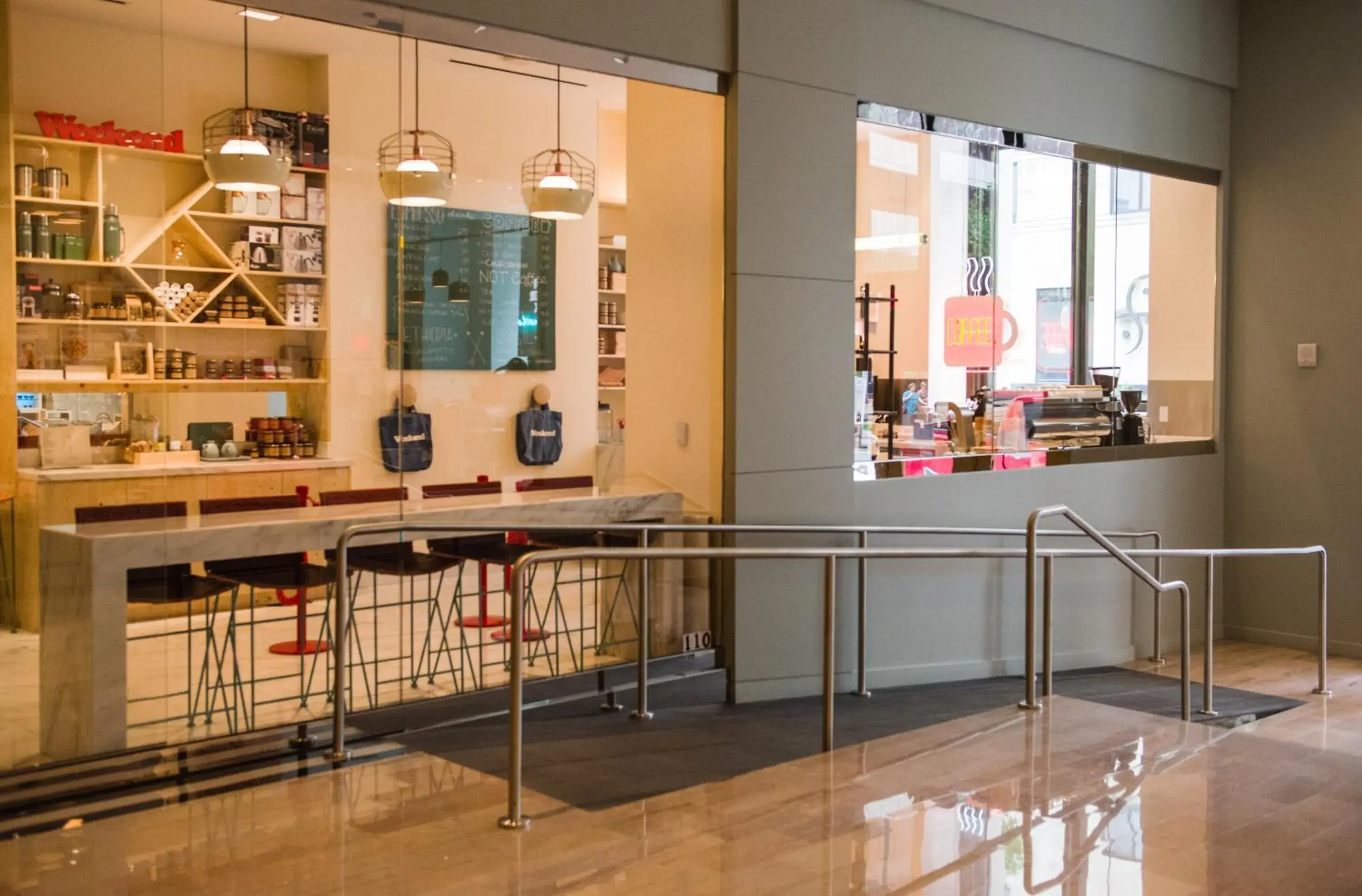 Restaurant/places to eat in The Joule Restaurant/places to eat in The Joule