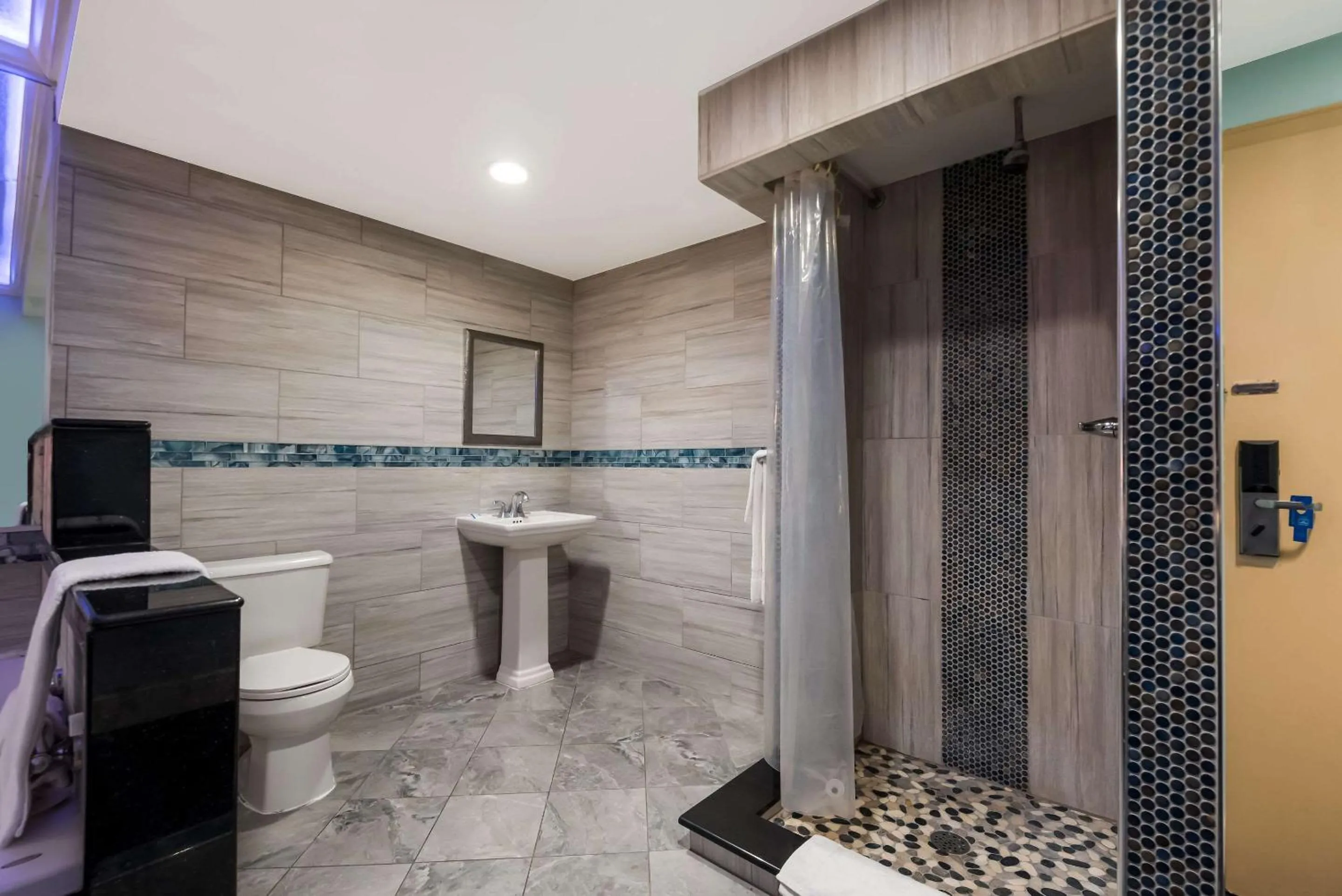 Bedroom in Rodeway Inn