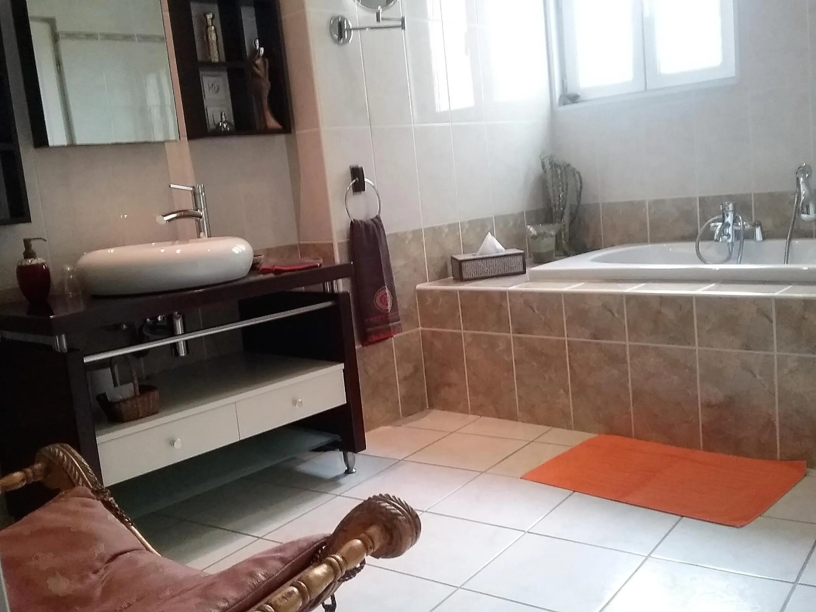 Day in Les Chambres de la Nied