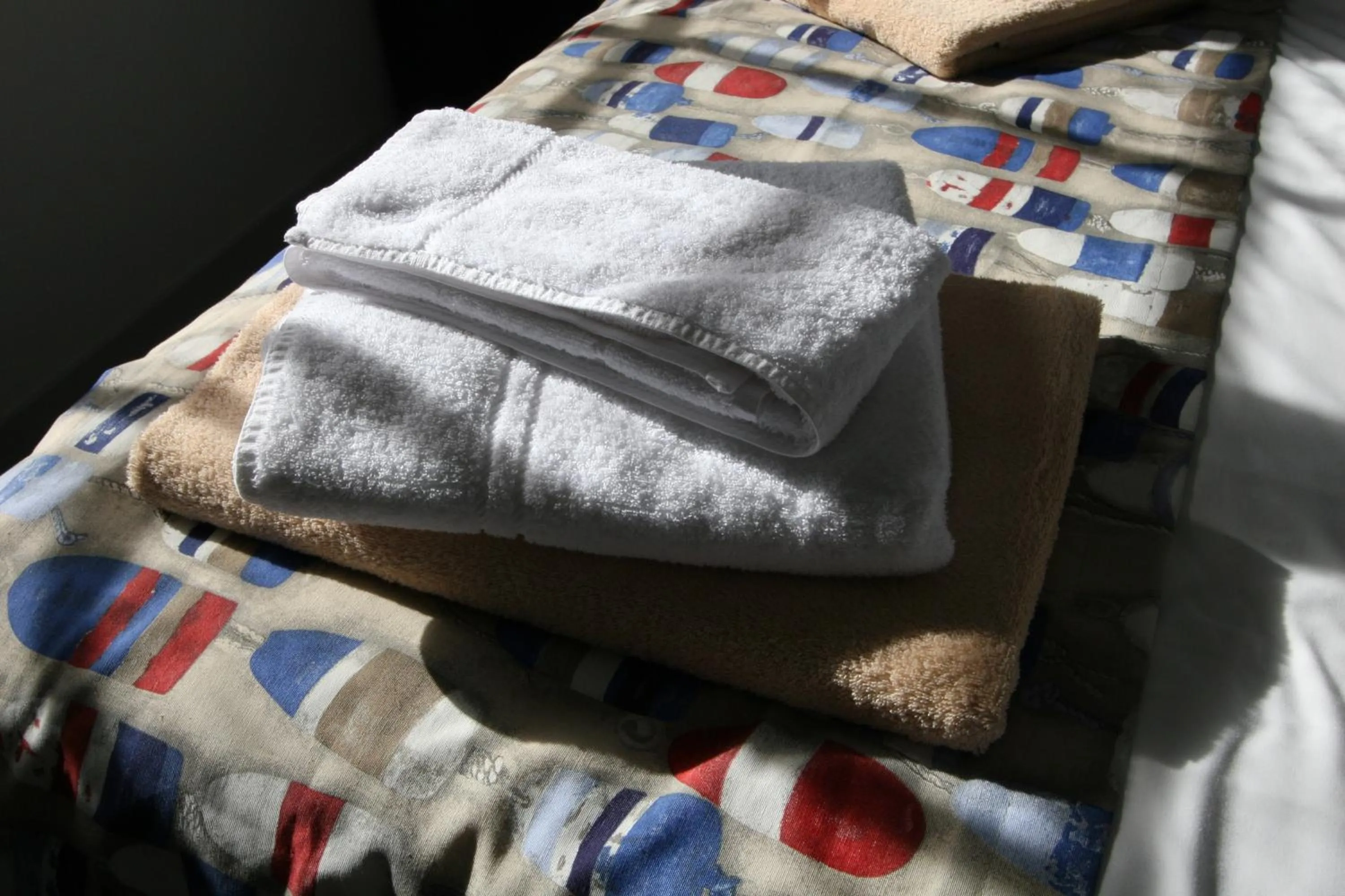 Decorative detail, Bed in The Old Fenwick House