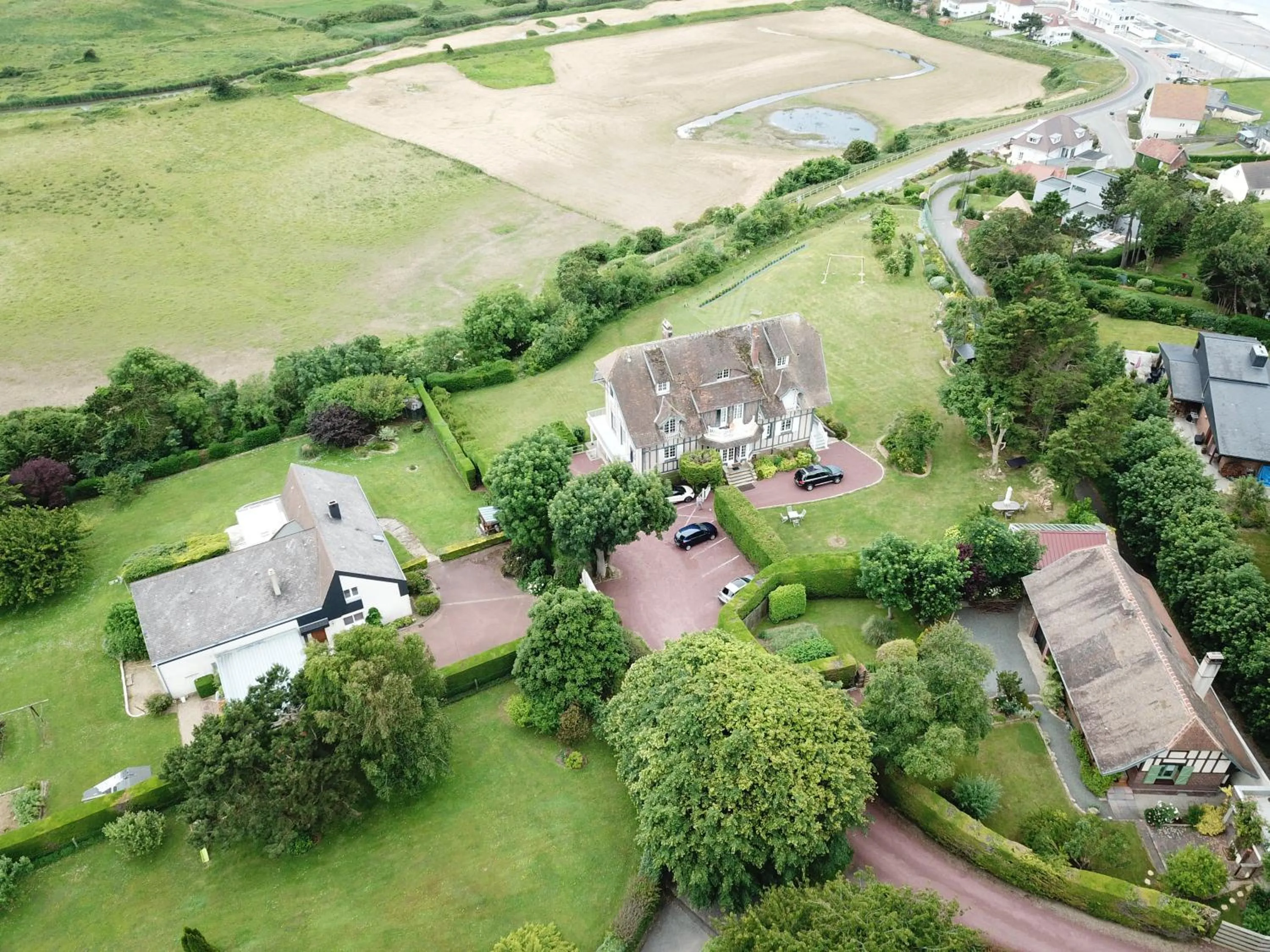 Bird's eye view in The Old Fenwick House